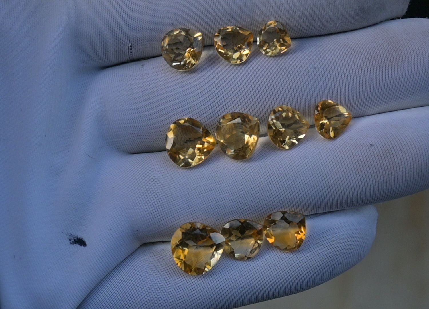 Natural Citrine Gemstone Faceted Cut Heart Shape High Quality Loose Gemstones For Jewelry Making 7-10 MM Size 10 Pcs V3750