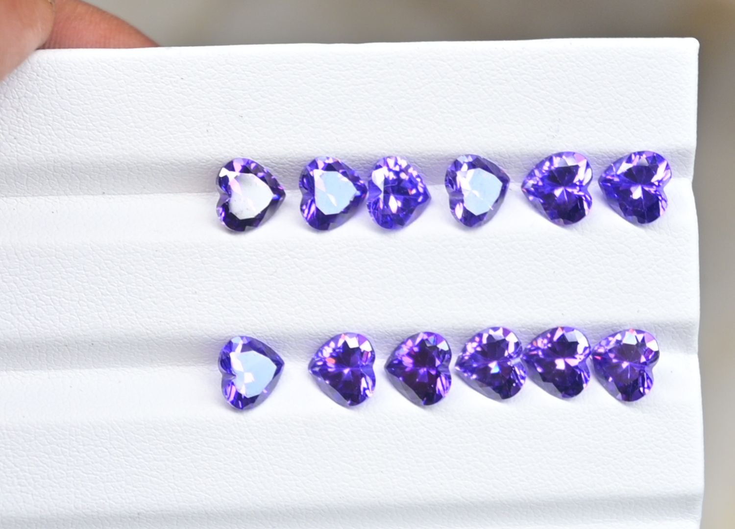 Zircon Gemstone Faceted Cut Heart Shape High Quality Loose Gemstones For Jewelry Making 7 MM Size 12 Pcs V3771