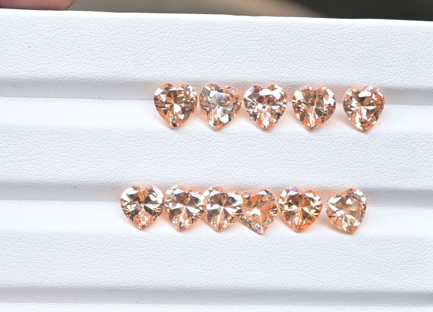 Zircon Gemstone Faceted Cut Heart Shape High Quality Loose Gemstones For Jewelry Making 7 MM Size 11 Pcs V3774