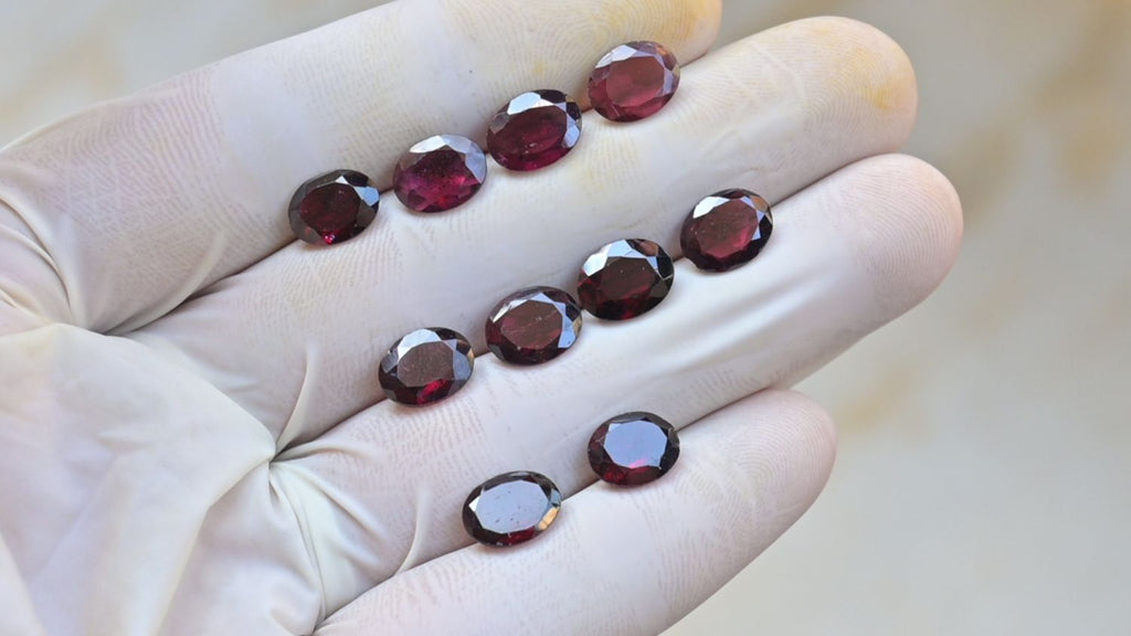 Natural Garnet Gemstone Faceted Cut Oval Shape High Quality Loose Gemstone For Jewelry Making Wholesalegems 9x7 MM Size 10 Pcs SM25458