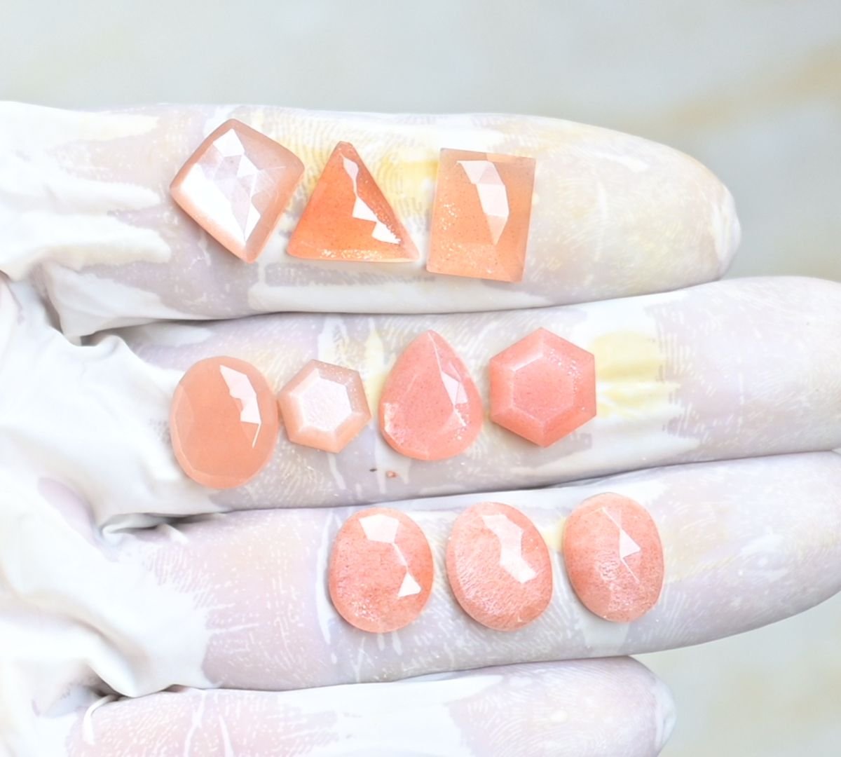 Natural Peach Moonstone Gemstone Rose Cut Mix Shape Cabochon High Quality Loose Gemstones For Jewelry Making 8-14 MM Size 10 Pcs V3983