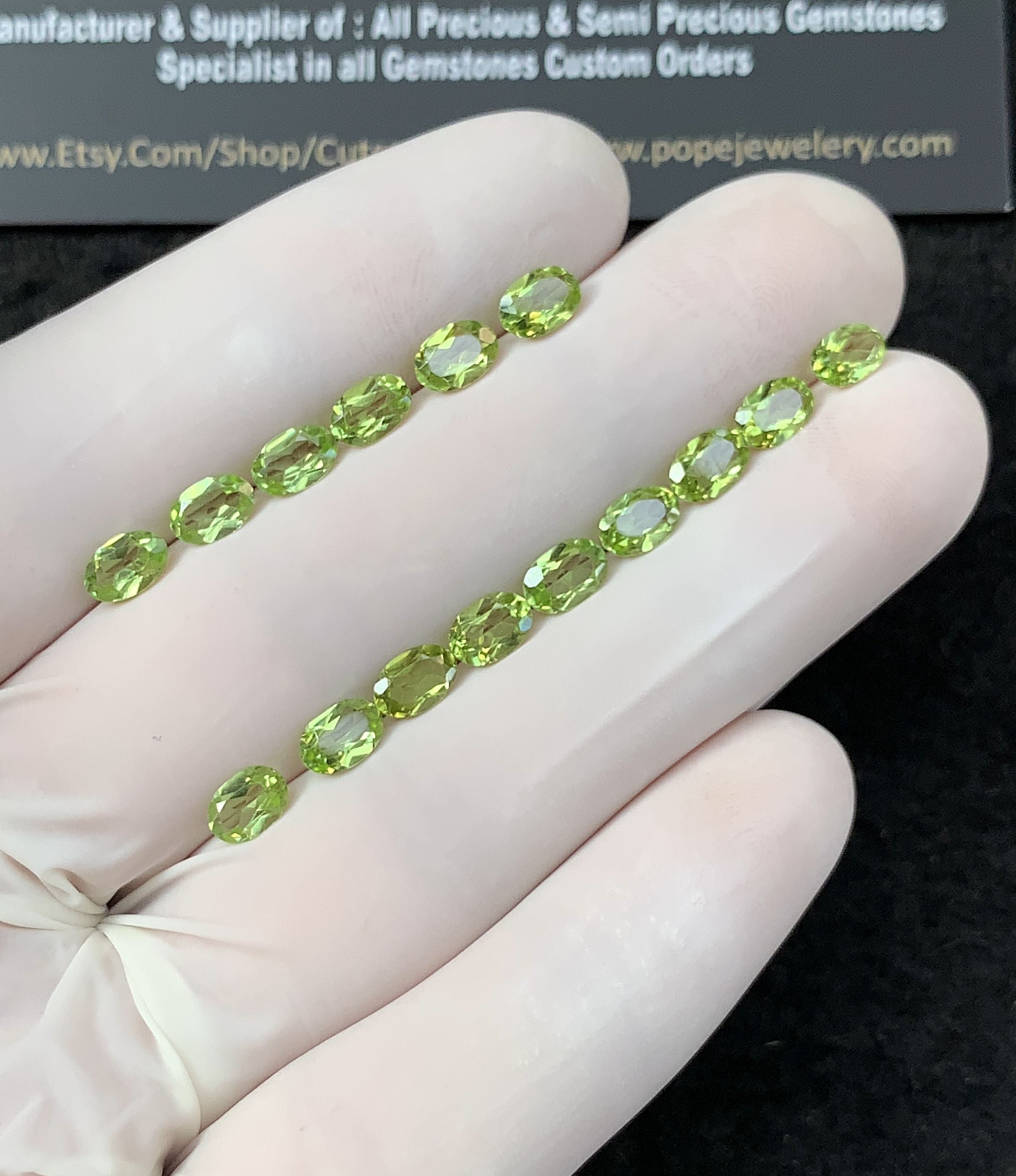 Natural Peridot Gemstone Faceted Cut Oval Shape High Quality Loose Gemstone For Jewelry Making Wholesalegems 6x4 MM Size 15 Pcs SM25341