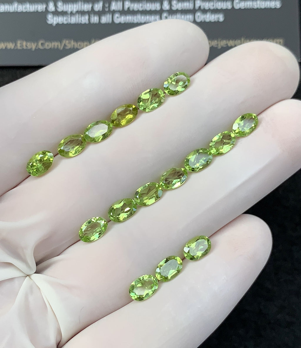 Natural Peridot Gemstone Faceted Cut Oval Shape High Quality Loose Gemstone For Jewelry Making Wholesalegems 6x4 MM Size 16 Pcs SM25342