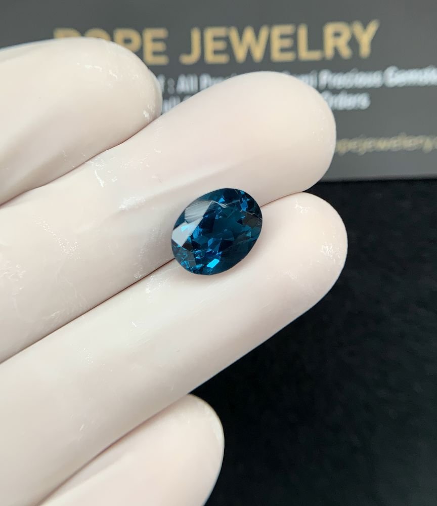 Natural London Blue Topaz Gemstone Faceted Cut Oval Shape High Quality Loose Gemstones For Jewelry Making 11x8x6 MM Size 1 Pcs SM24355