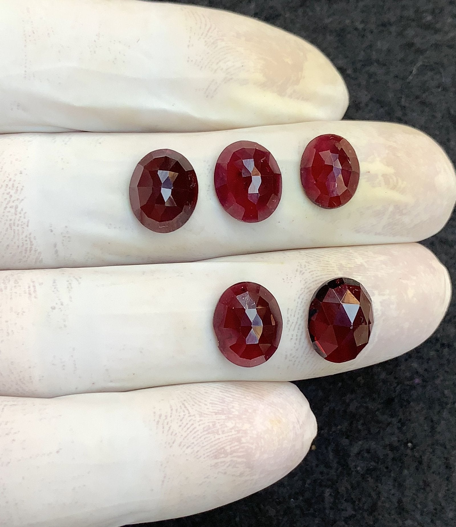 Natural Garnet Gemstone Rose Cut Oval Shape Cabochon High Quality Loose Gemstones For Jewelry Making 10-11 MM Size 5 Pcs V4600