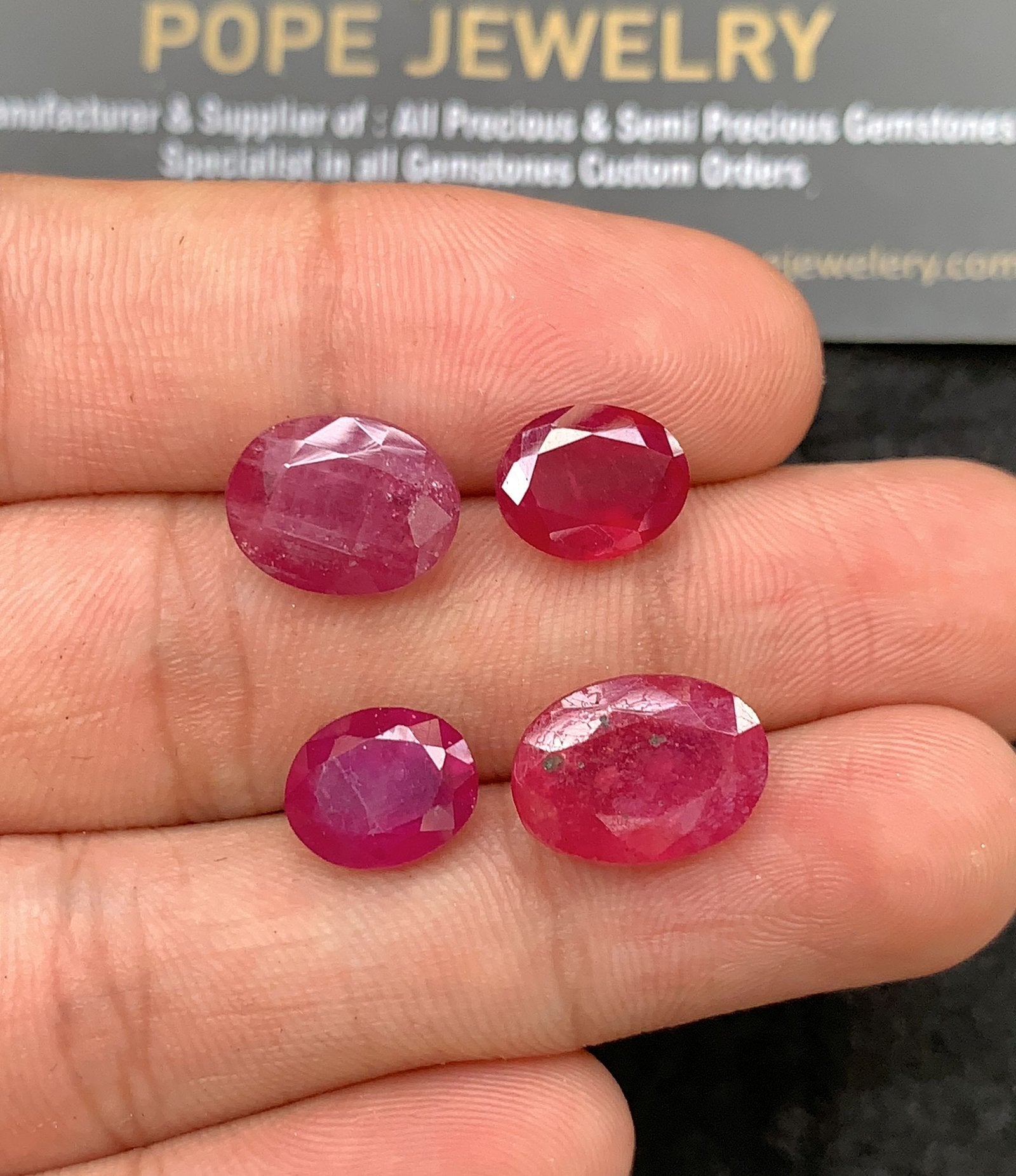 Natural Thailand Pink Sapphire Gemstone Faceted Cut Oval Shape High Quality Loose Gemstones For Jewelry Making 10-13 MM Size 4 Pcs SM24633