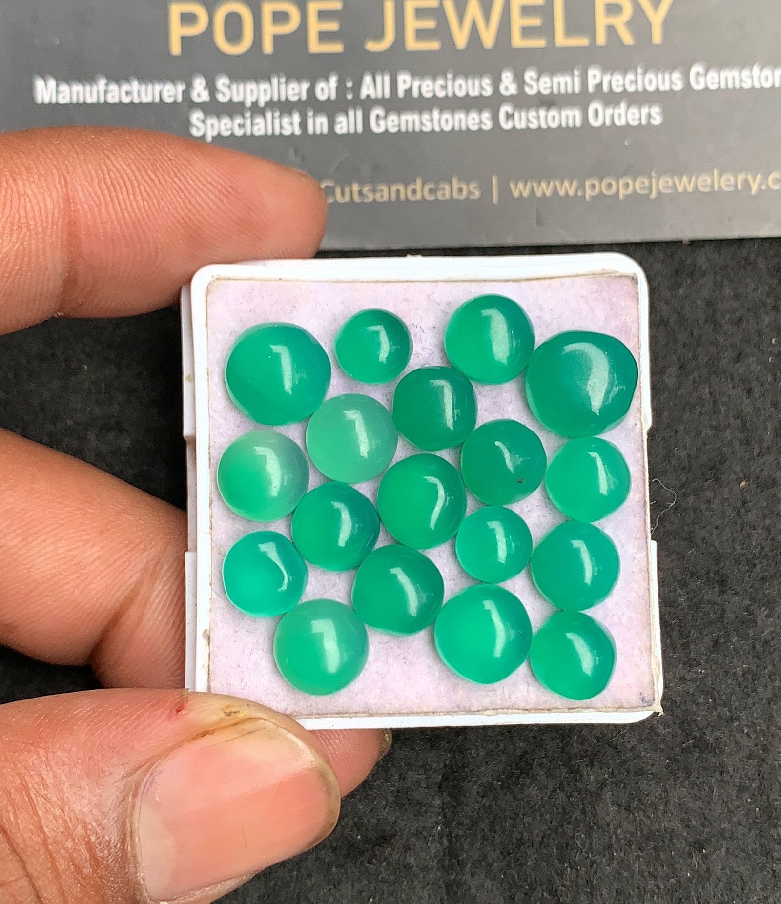 Natural Green Onyx Gemstone Smooth Round Shape Cabochon High Quality Loose Gemstones For Jewelry Making 6-10 MM Size 18 Pcs V3595