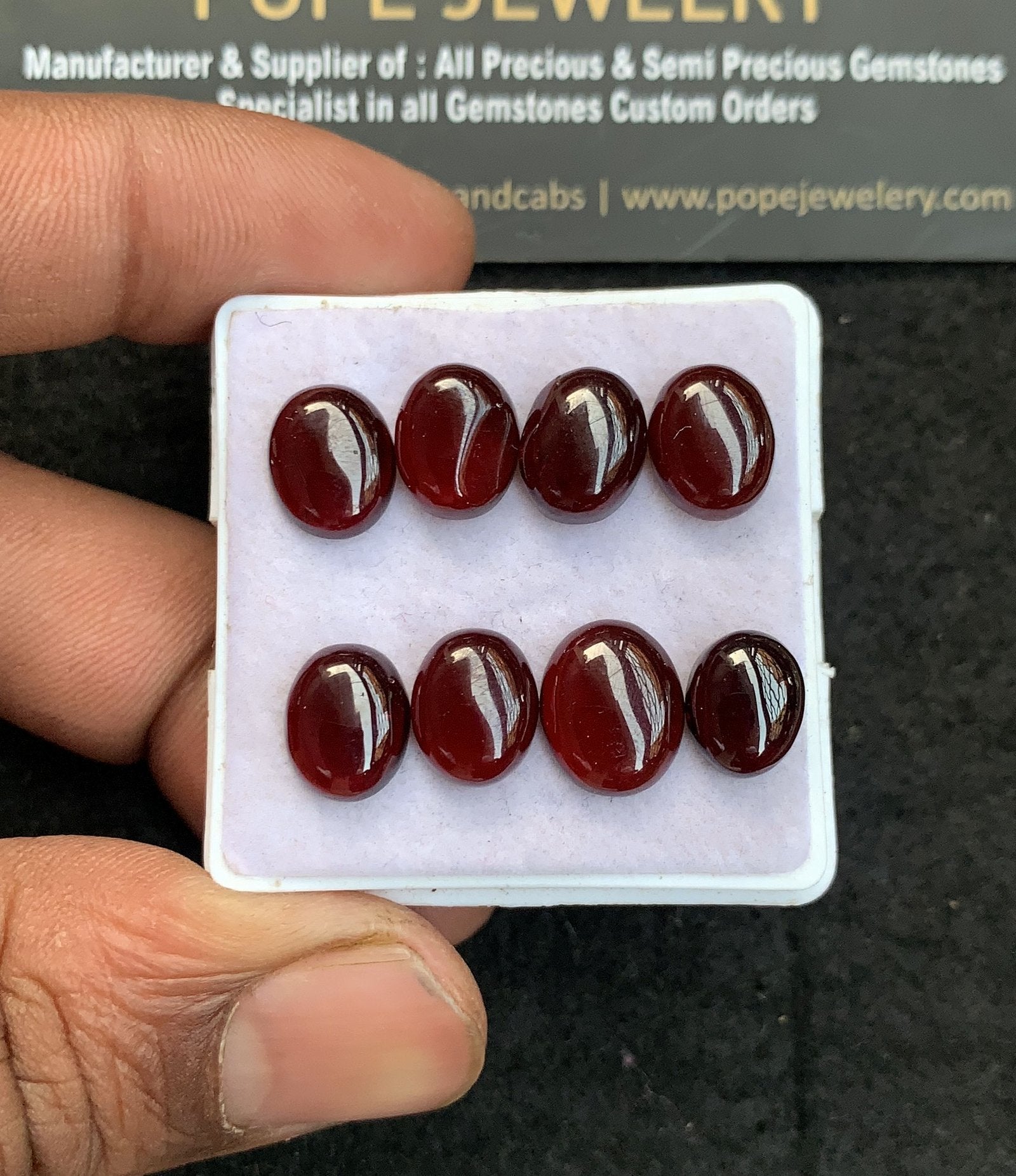 Natural Garnet Gemstone Smooth Oval Shape Cabochon High Quality Loose Gemstones For Jewelry Making 9-11 MM Size 8 Pcs V4627