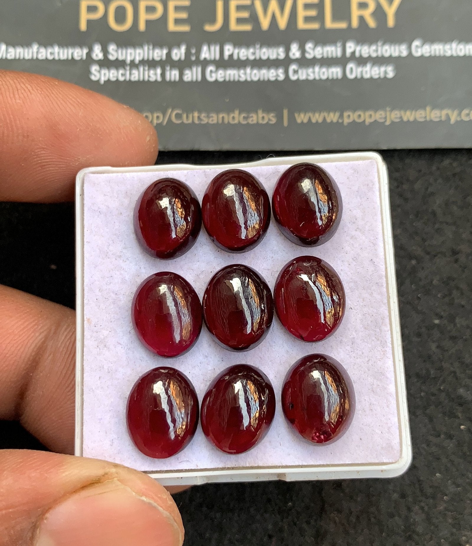 Natural Garnet Gemstone Smooth Oval Shape Cabochon High Quality Loose Gemstones For Jewelry Making 9-11 MM Size 9 Pcs V4652
