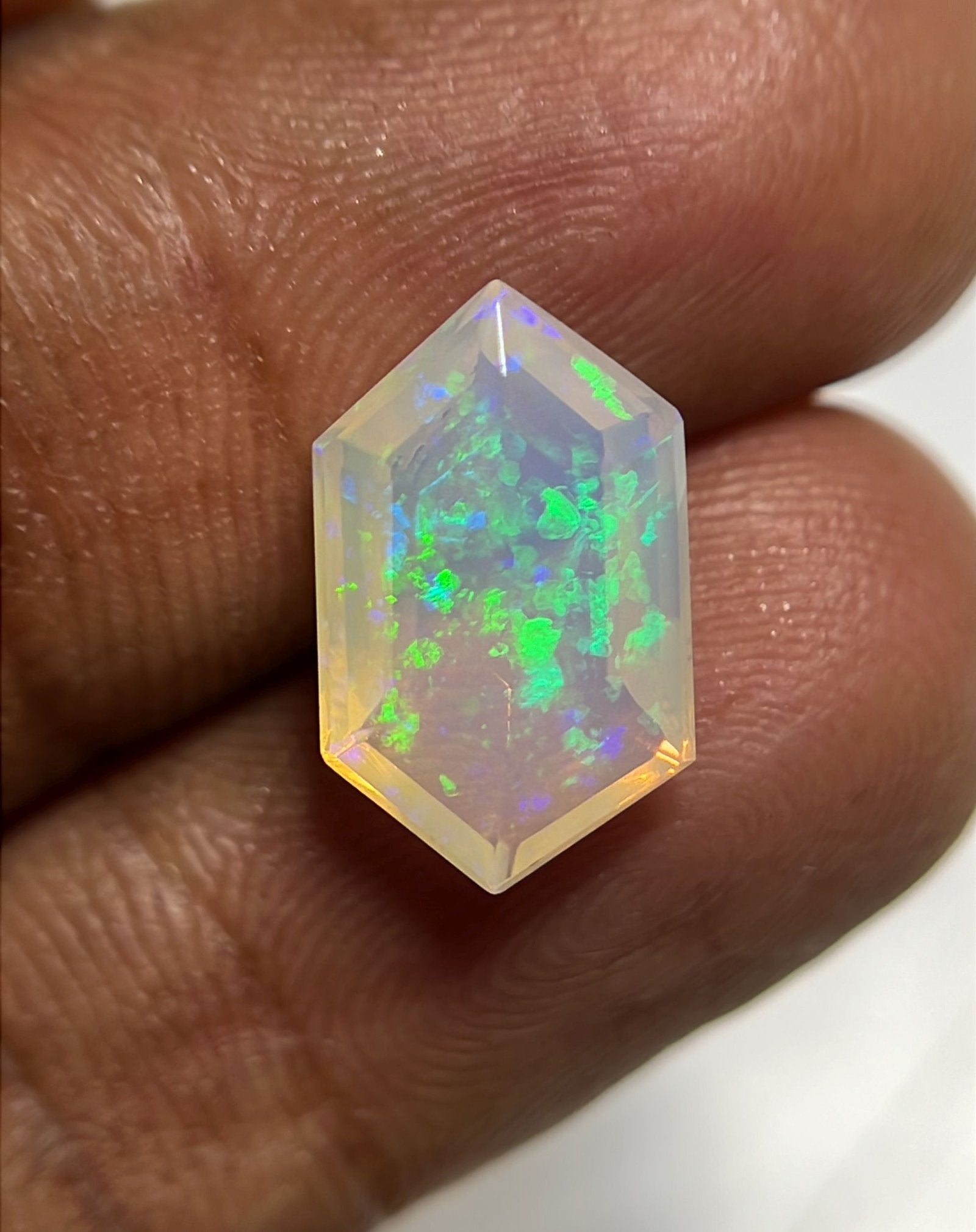 Natural Ethiopian Opal Gemstone Faceted Cut Hexagon Shape High Quality Loose Gemstones For Jewelry Making 14x8x5 MM Size SM24903