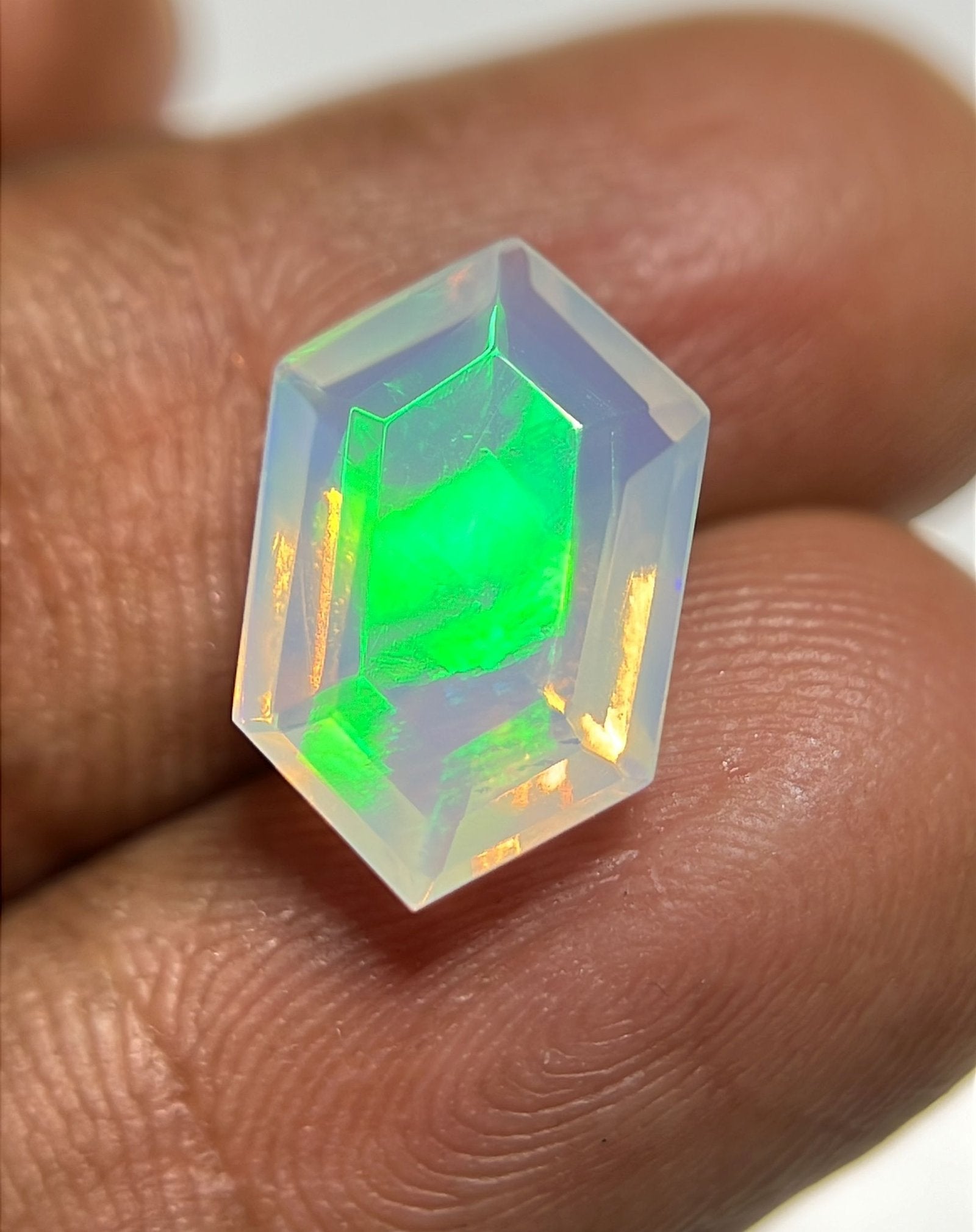 Natural Ethiopian Opal Gemstone Faceted Cut Hexagon Shape High Quality Loose Gemstones For Jewelry Making 14x9x5 MM Size SM24908
