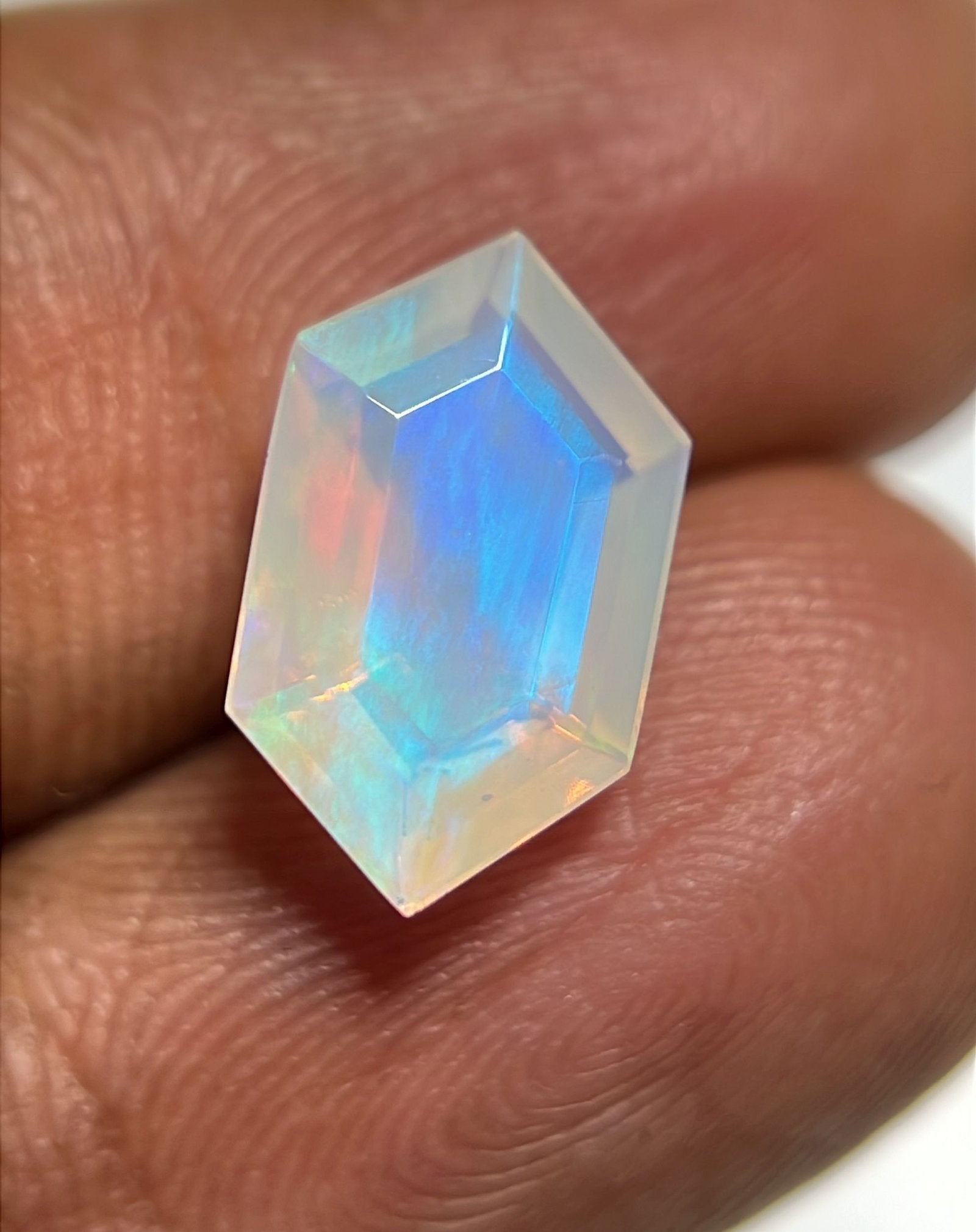 Natural Ethiopian Opal Gemstone Faceted Cut Hexagon Shape High Quality Loose Gemstones For Jewelry Making 12x7x5 MM Size SM24909