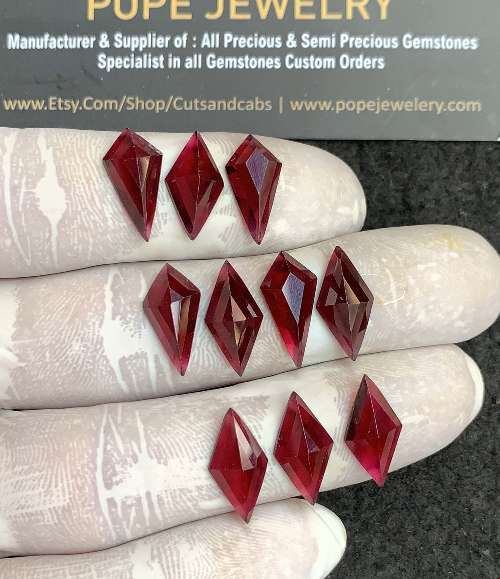 Natural Garnet Gemstone Step Cut Mix Shape Cabochon High Quality Loose Gemstones For Jewelry Making 16x8 MM Size 10 Pcs V4331
