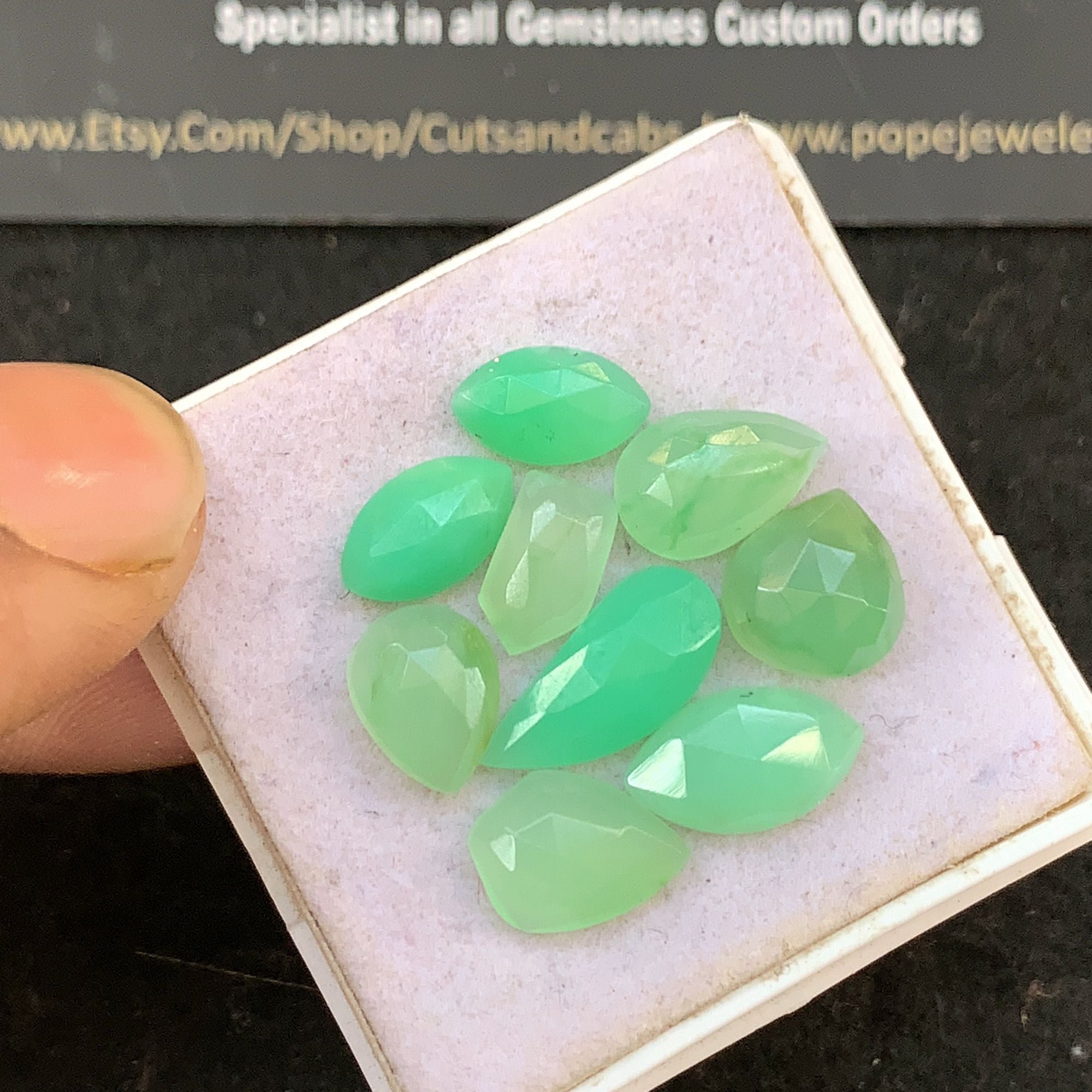 Natural Chrysoprase Gemstone Rose Cut Mix Shape Cabochon Cabs High Quality Gemstone 9-14 MM 9 Pcs Jewelry Supply V5289