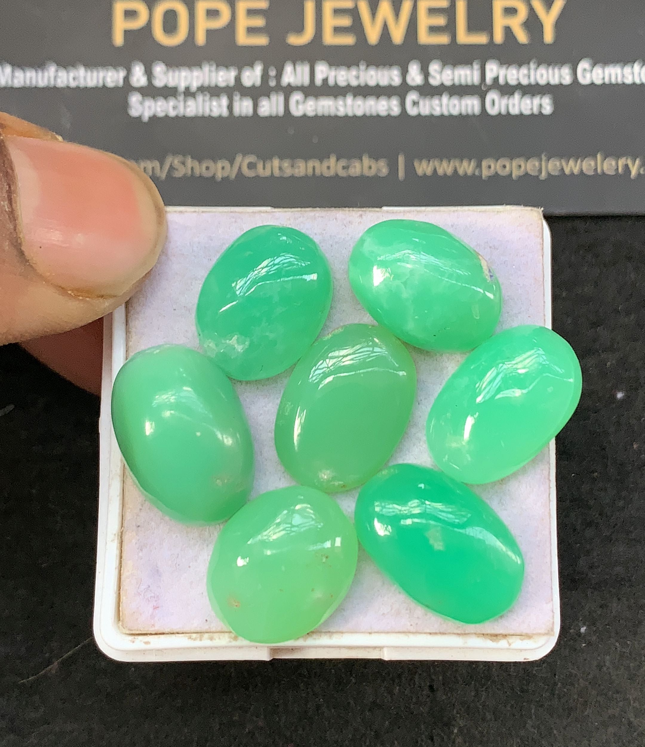 Natural Chrysoprase Gemstone Smooth Oval Shape Cabochon Cabs High Quality Gemstone 15-17 MM 7 Pcs Jewelry Supply V5294