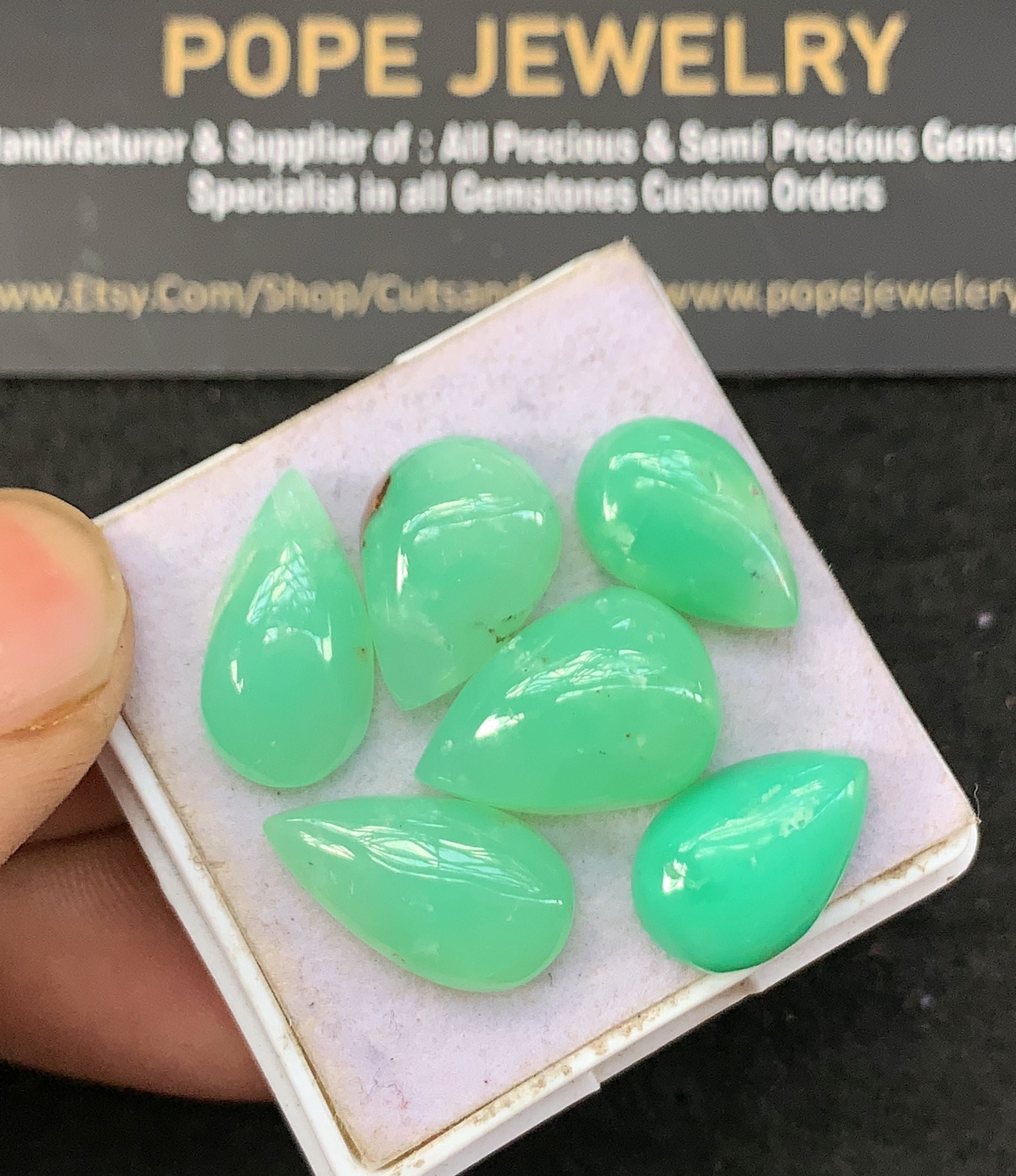 Natural Chrysoprase Gemstone Smooth Pear Shape Cabochon Cabs High Quality Gemstone 15-18 MM 6 Pcs Jewelry Supply V5295