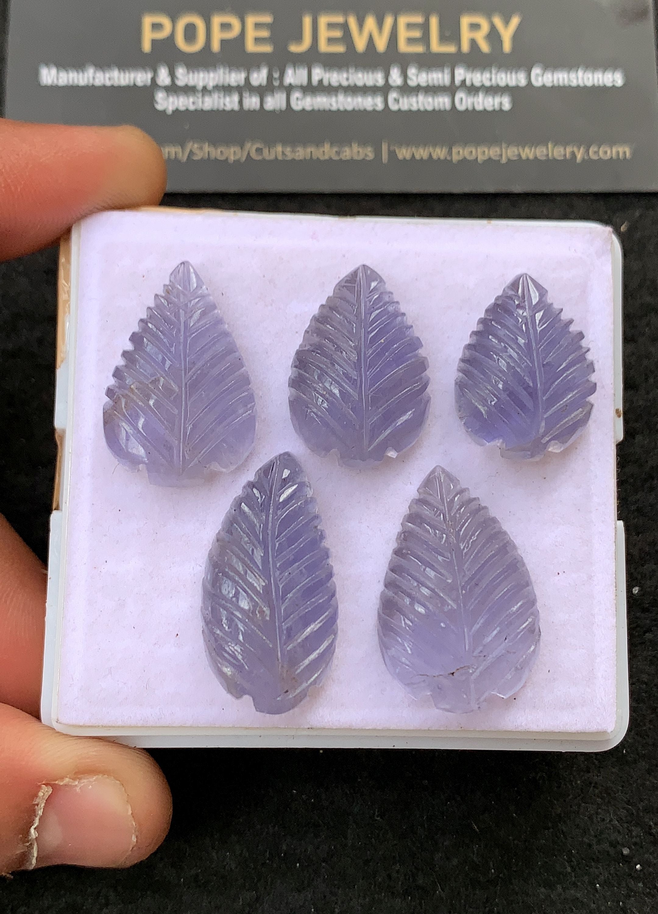 Natural Iolite Hand Carved Leaf Shape Cabochon High Quality Loose Gemstones For Jewelry Making 21-18 MM Size 5 Pcs V5305