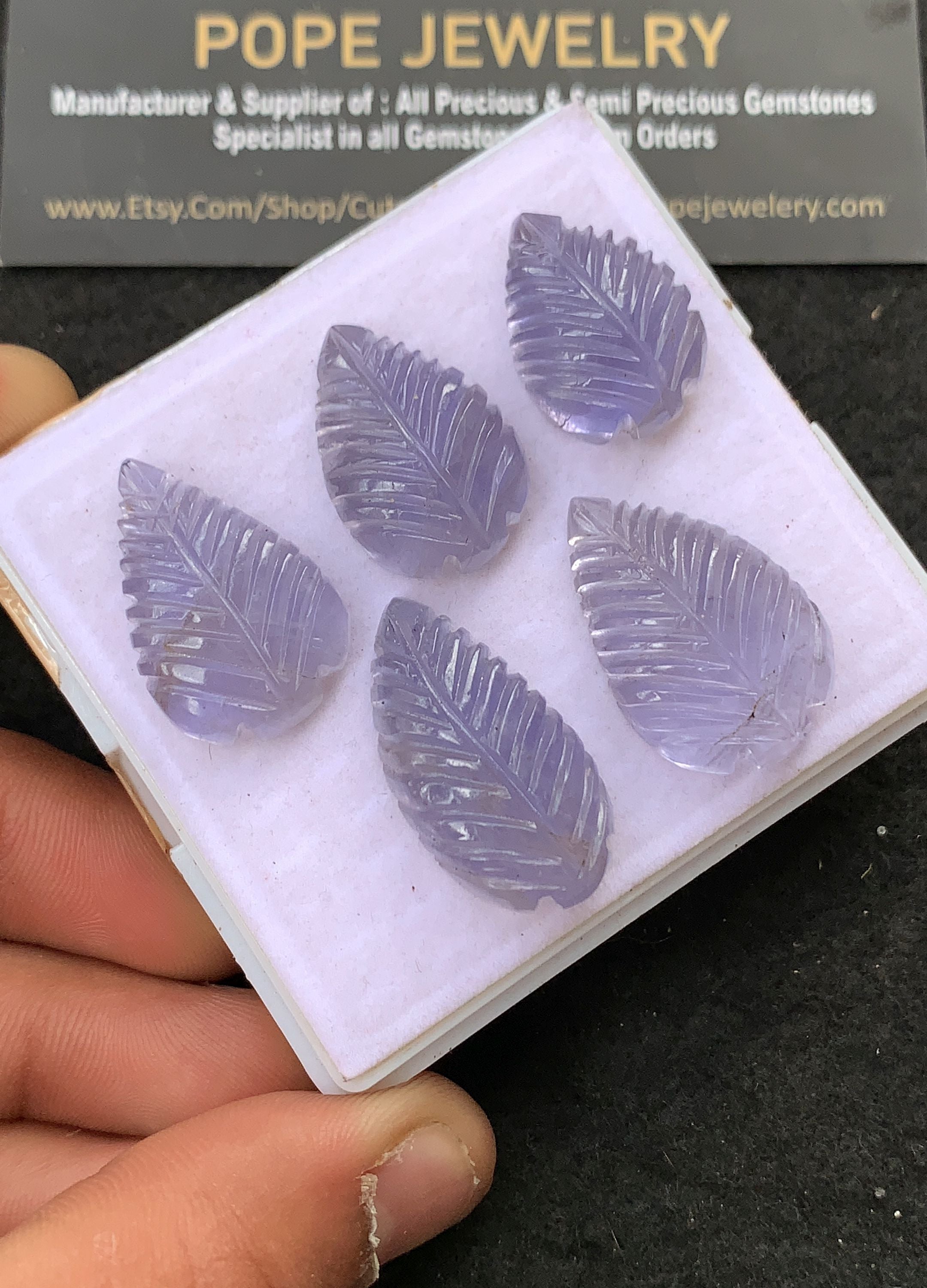 Natural Iolite Hand Carved Leaf Shape Cabochon High Quality Loose Gemstones For Jewelry Making 21-18 MM Size 5 Pcs V5305
