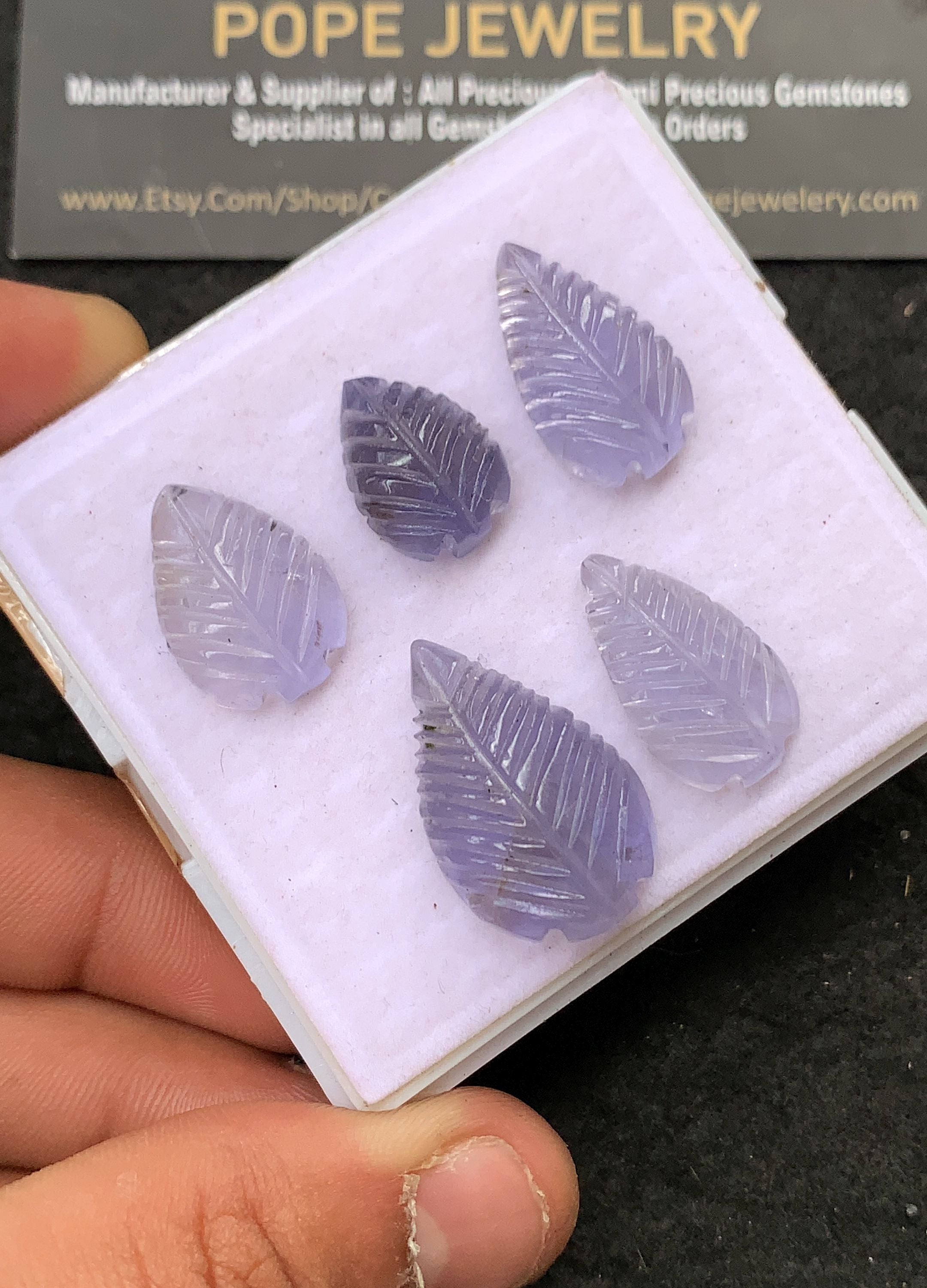 Natural Iolite Hand Carved Leaf Shape Cabochon High Quality Loose Gemstones For Jewelry Making 16-25 MM Size 5 Pcs V5306
