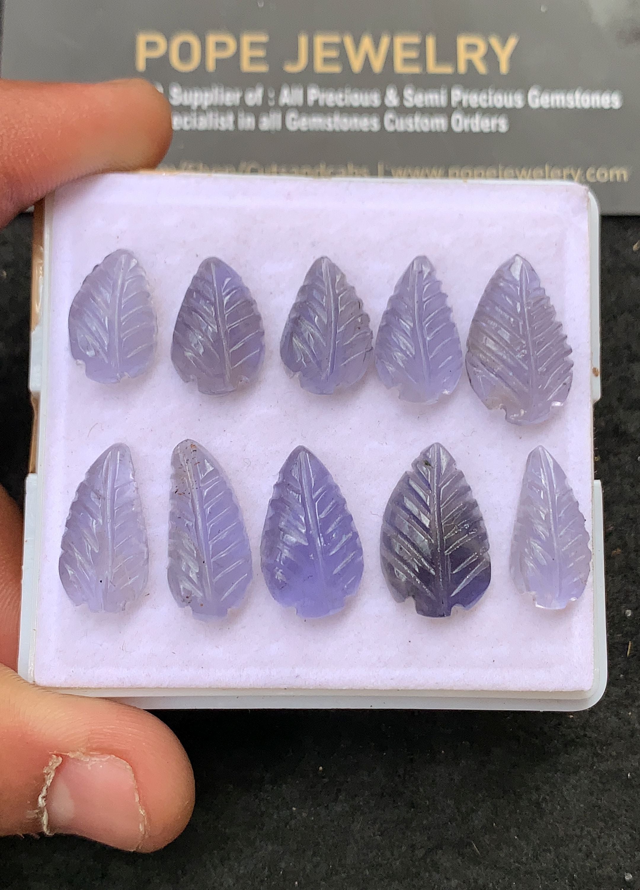 Natural Iolite Hand Carved Leaf Shape Cabochon High Quality Loose Gemstones For Jewelry Making 15-19 MM Size 10 Pcs V5307