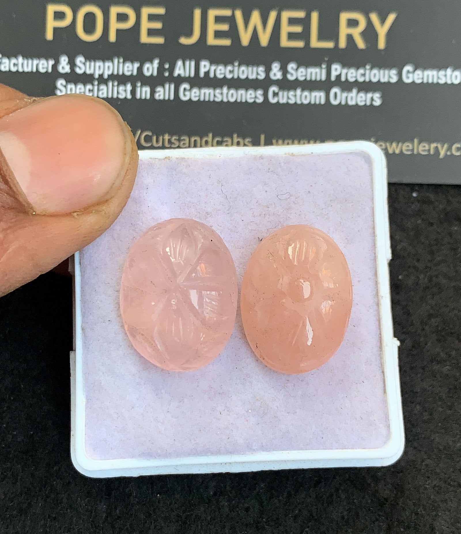 Natural Morganite Gemstone Hand Carved Oval Shape Cabochon High Quality Loose Gemstones For Jewelry Making 18-19 MM Size 2 Pcs V4857