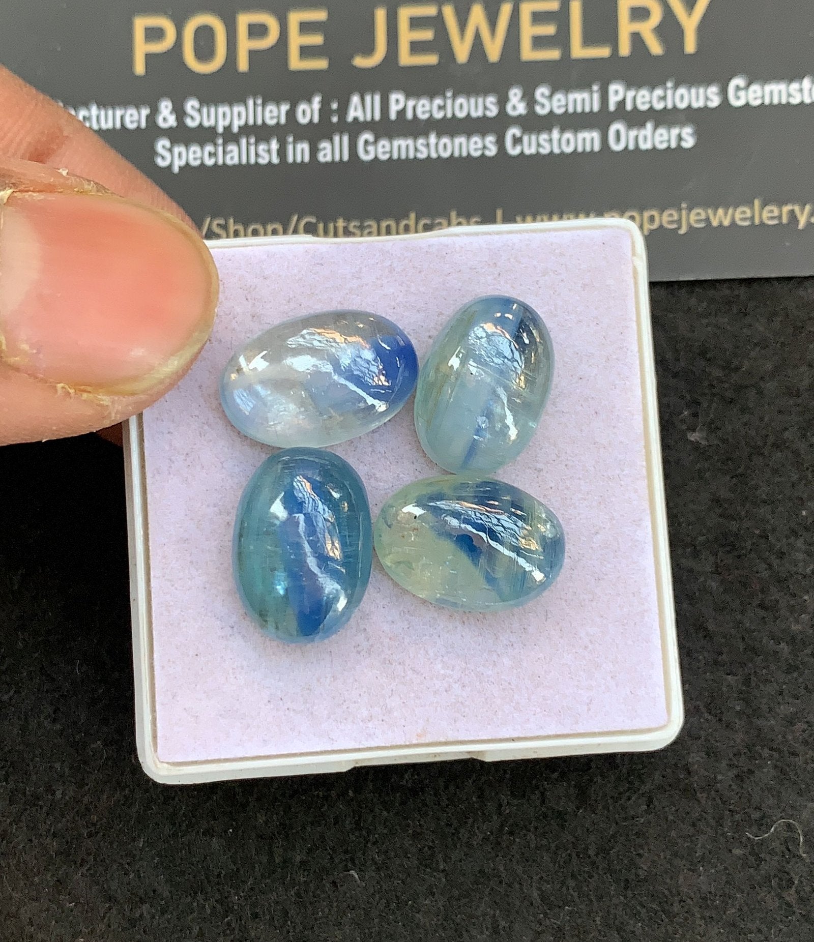 Natural Bi Color Kyanite Gemstone Smooth Oval Shape Cabochon High Quality Loose Gemstones For Jewelry Making 14-15 MM Size 4 Pcs V4974