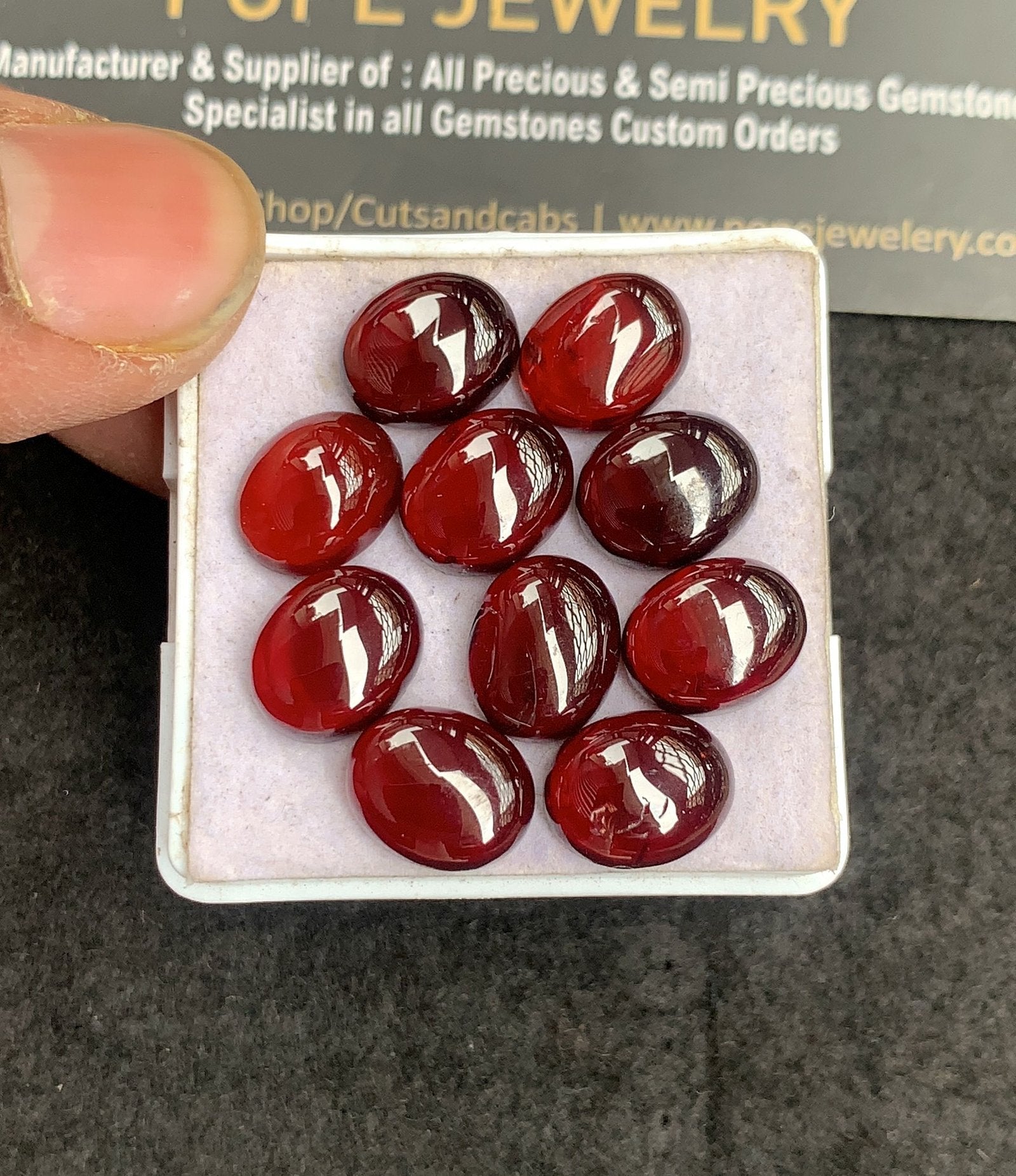 Natural Garnet Gemstone Smooth Oval Shape Cabochon High Quality Loose Gemstones For Jewelry Making 11x9 MM Size 10 Pcs V5007