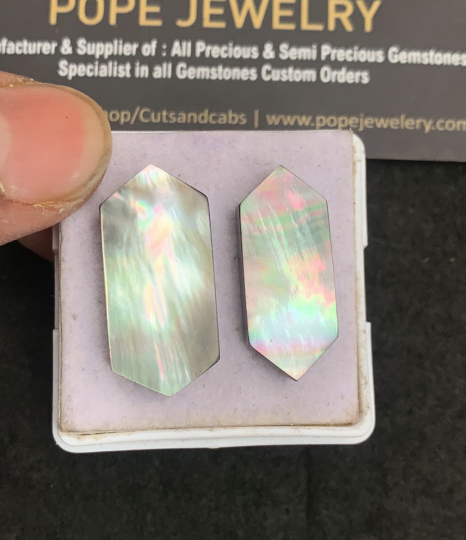 Natural Mother Of Pearl Gemstone Smooth Hexagon Shape Cabochon High Quality Loose Gemstones For Jewelry Making 27-28 MM Size 2 Pcs V5020