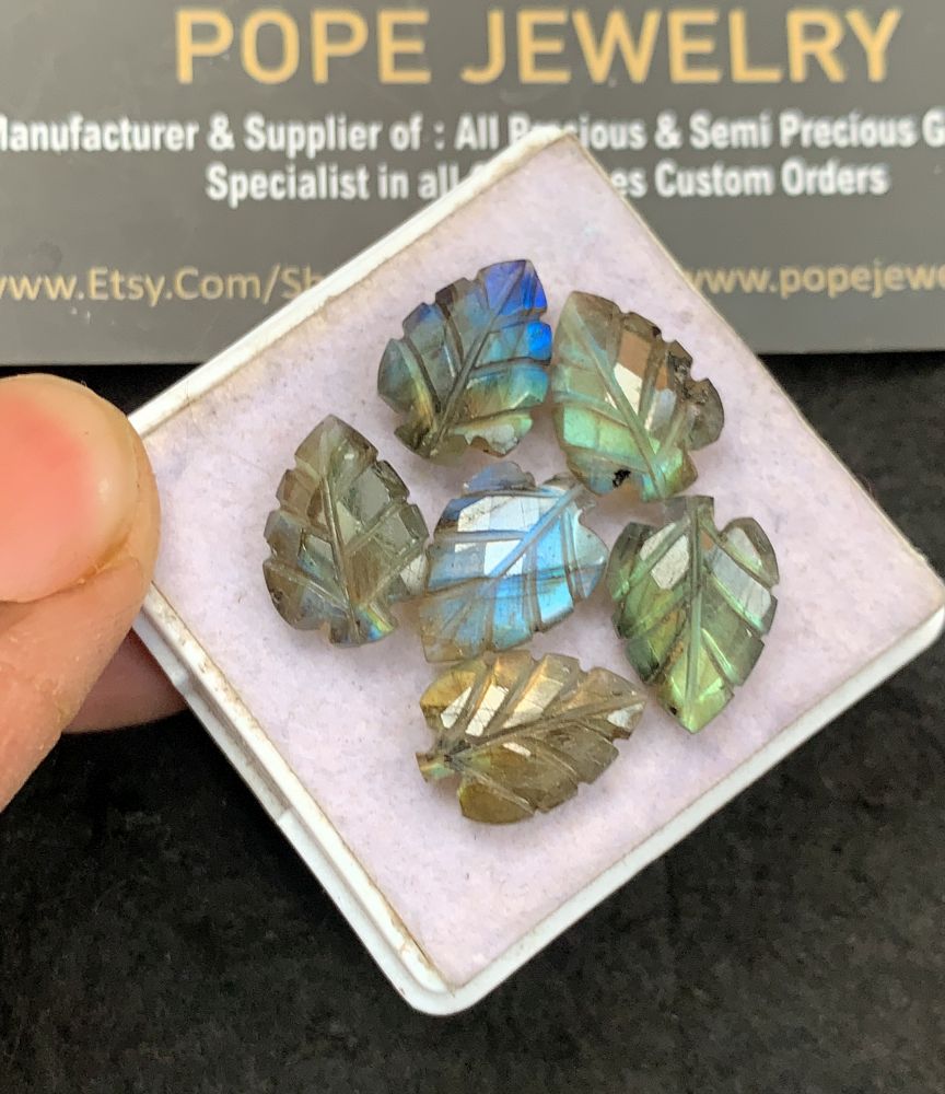 Natural Labradorite Gemstone Hand Carved Leaf Shape Cabochon High Quality Loose Gemstones For Jewelry Making 14x10 MM Size 6 Pcs V5145