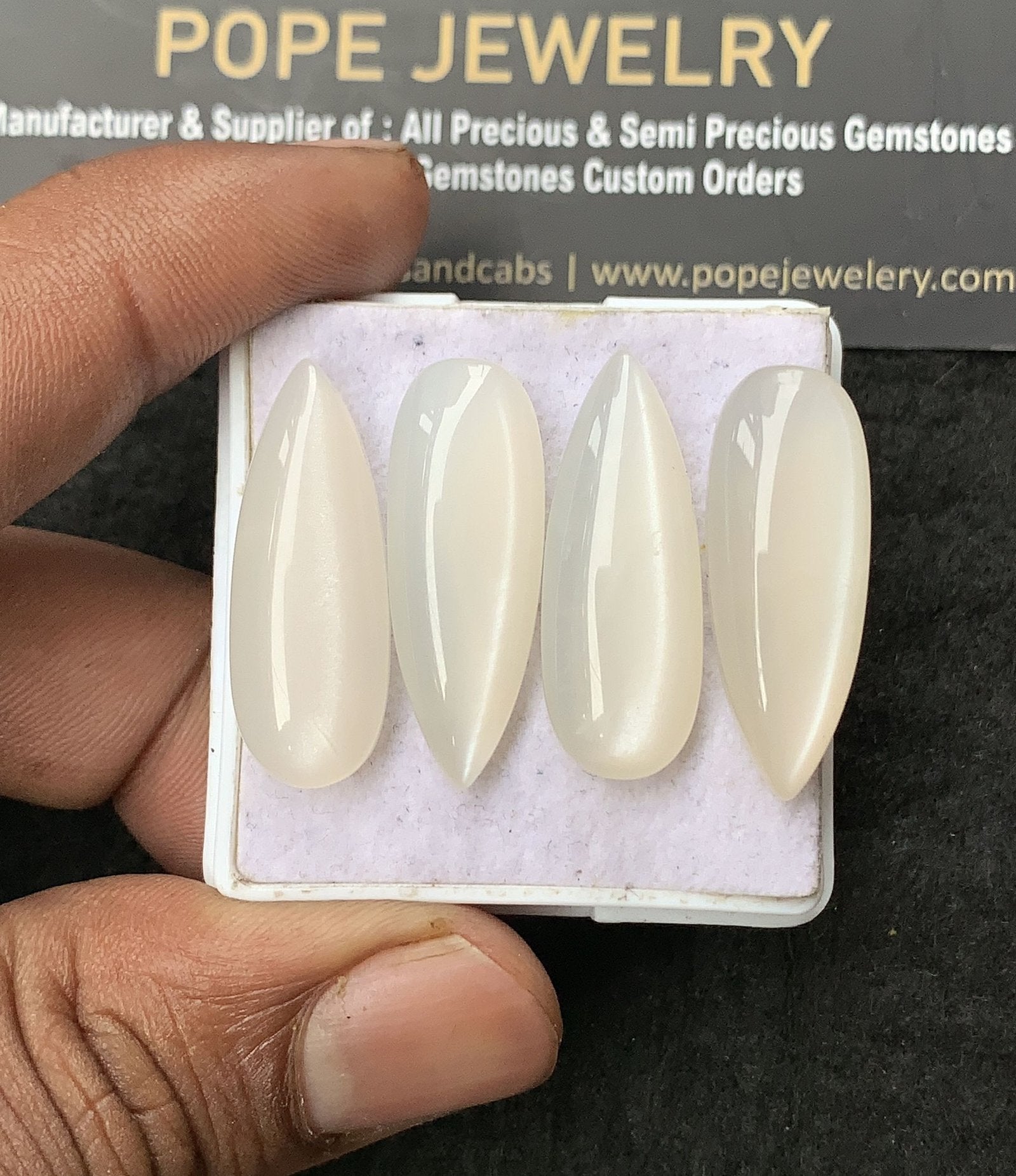 Natural White Moonstone Gemstone Smooth Pear Shape Cabochon High Quality Loose Gemstones For Jewelry Making 28x10 MM Size 4 Pcs V3051