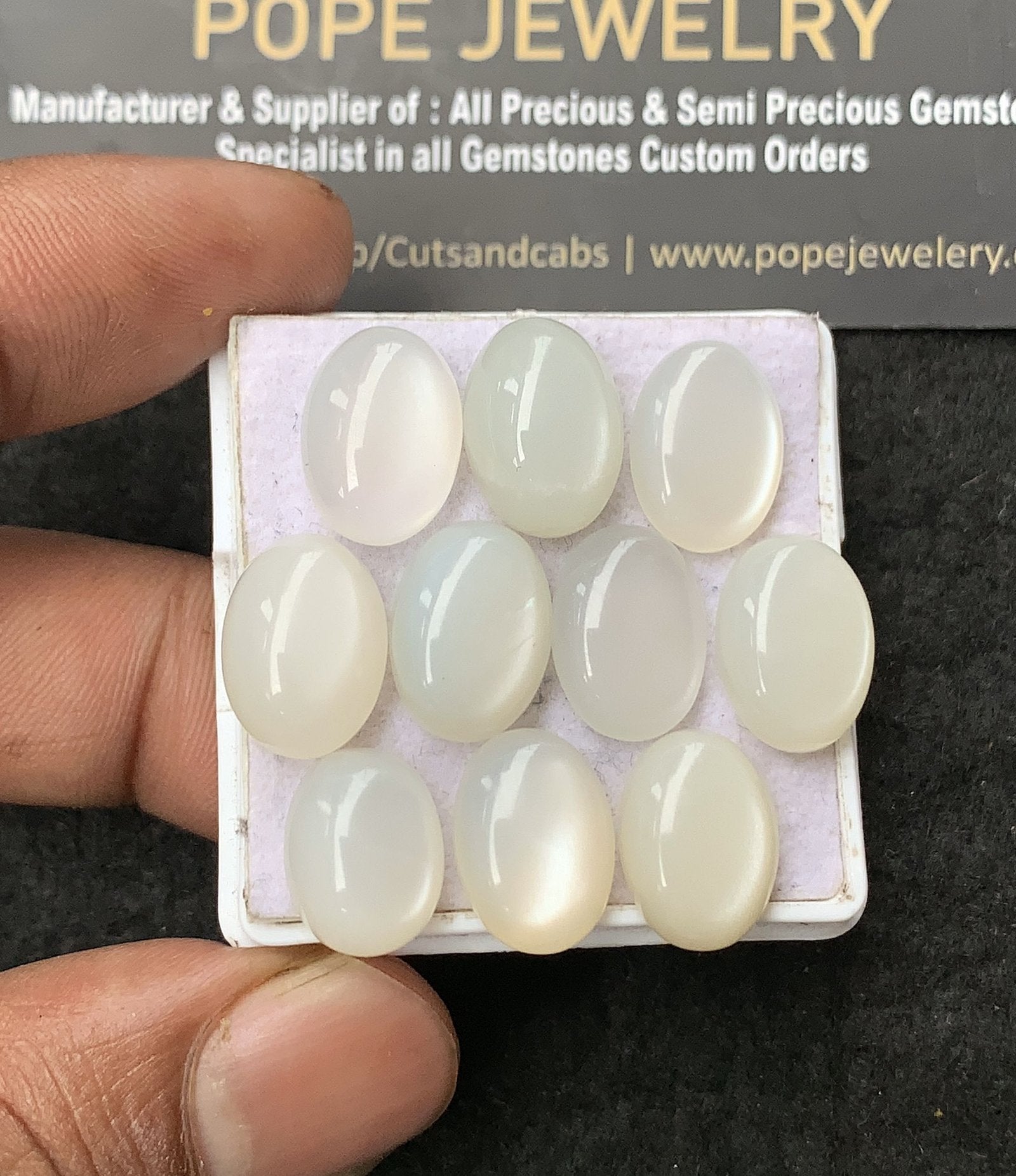 Natural White Moonstone Gemstone Smooth Oval Shape Cabochon High Quality Loose Gemstones For Jewelry Making 13-14 MM Size 10 Pcs V3054