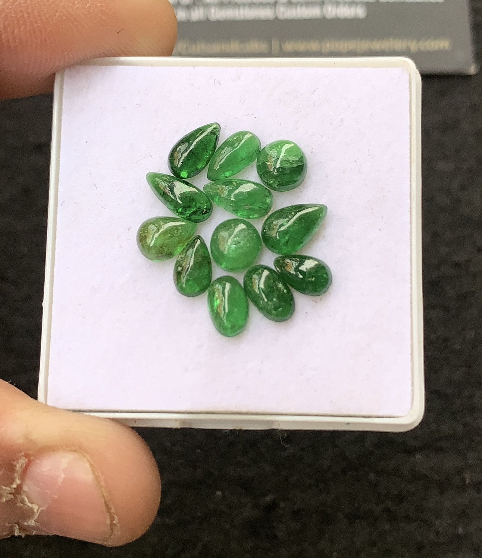 Natural Tsavorite Gemstone Smooth Mix Shape Cabochon High Quality Loose Gemstones For Jewelry Making 5-8 MM Size 12 Pcs V4307