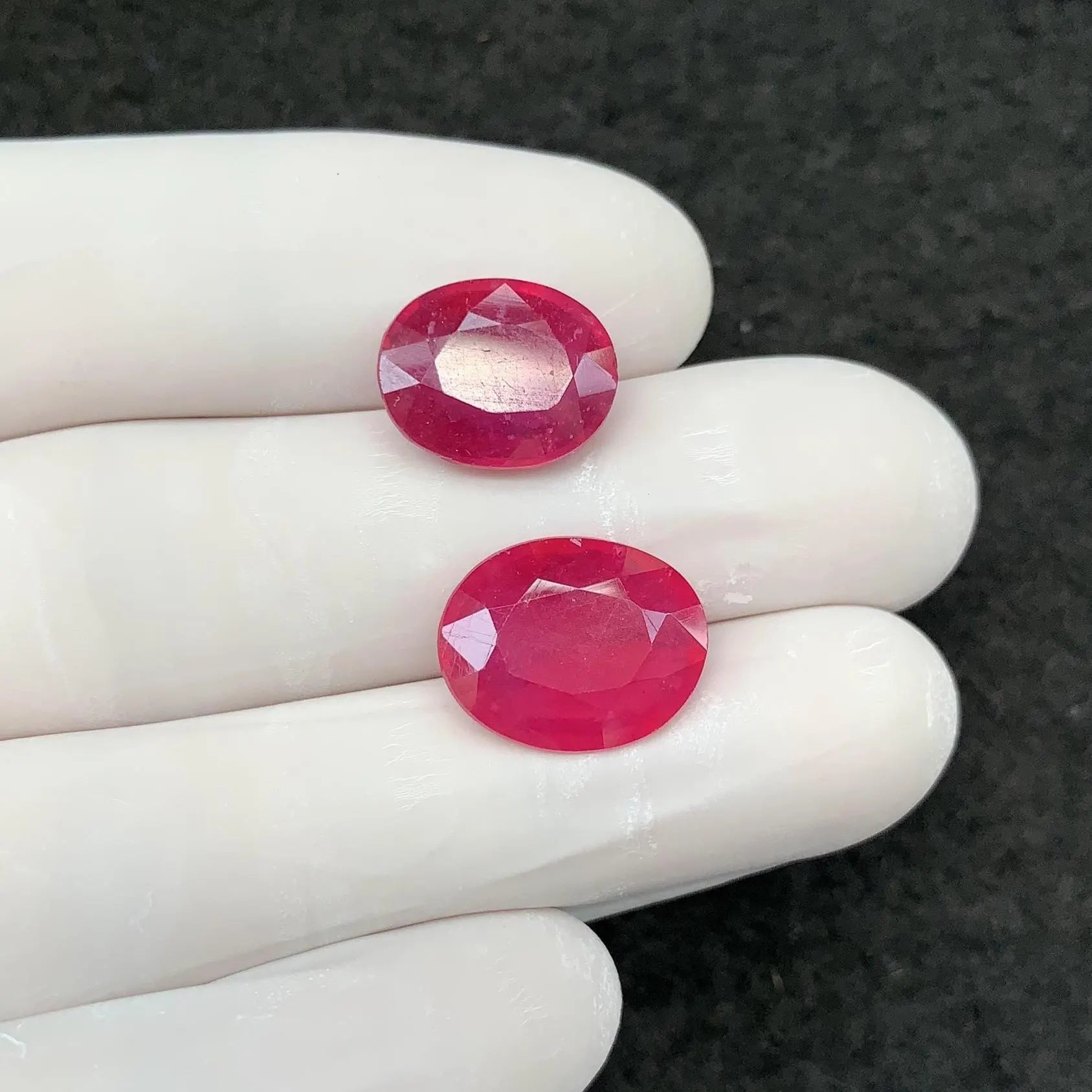Natural Pink Sapphire Gemstone Pink Sapphire Faceted Cut Oval Shape 13-15 MM 2 Pcs High Quality Wholesale gems SM24163