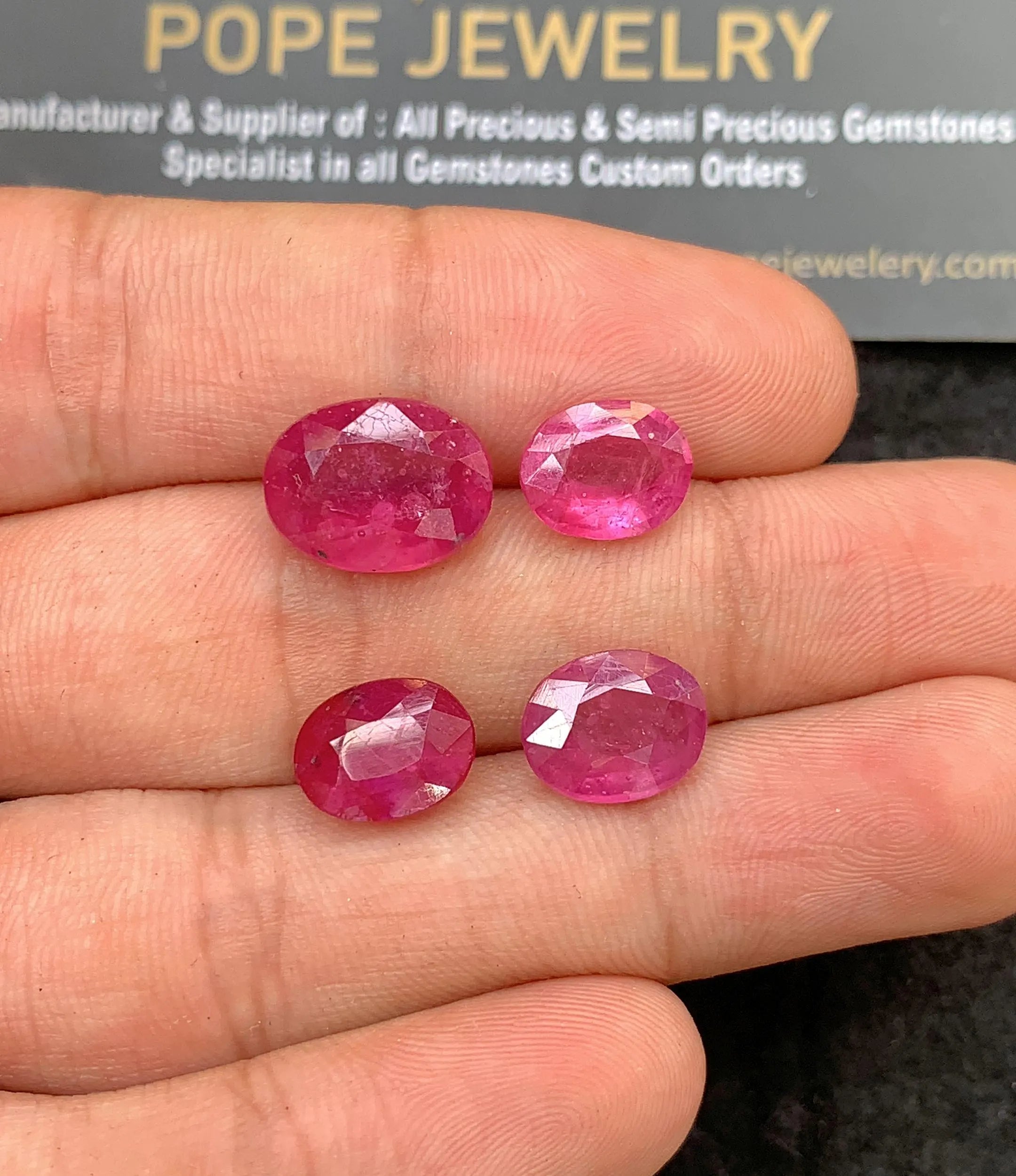 Natural Thailand Pink Sapphire Gemstone Faceted Cut Oval Cuts Loose Gemstones For Jewelry Making Wholesalegems 10-13 MM Size 4 Pcs SM24634