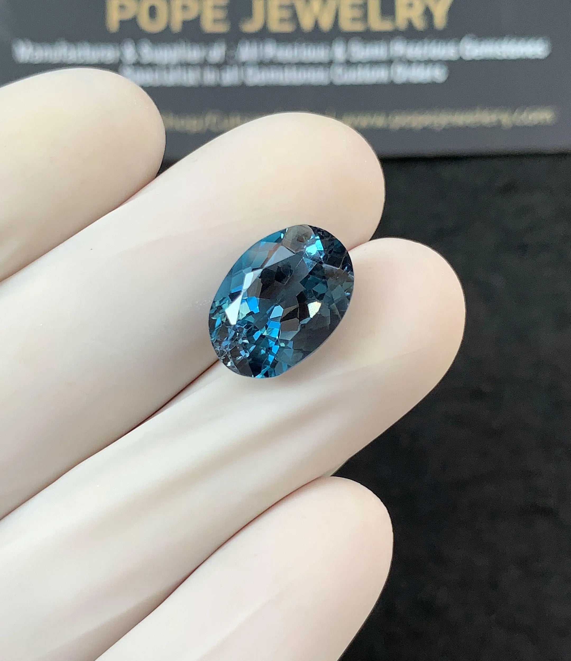 Natural London Blue Topaz Gemstone Faceted Cut Oval Shape Loose Gemstone For Jewelry Making Wholesalegems 14x10x7 MM Size SM25135
