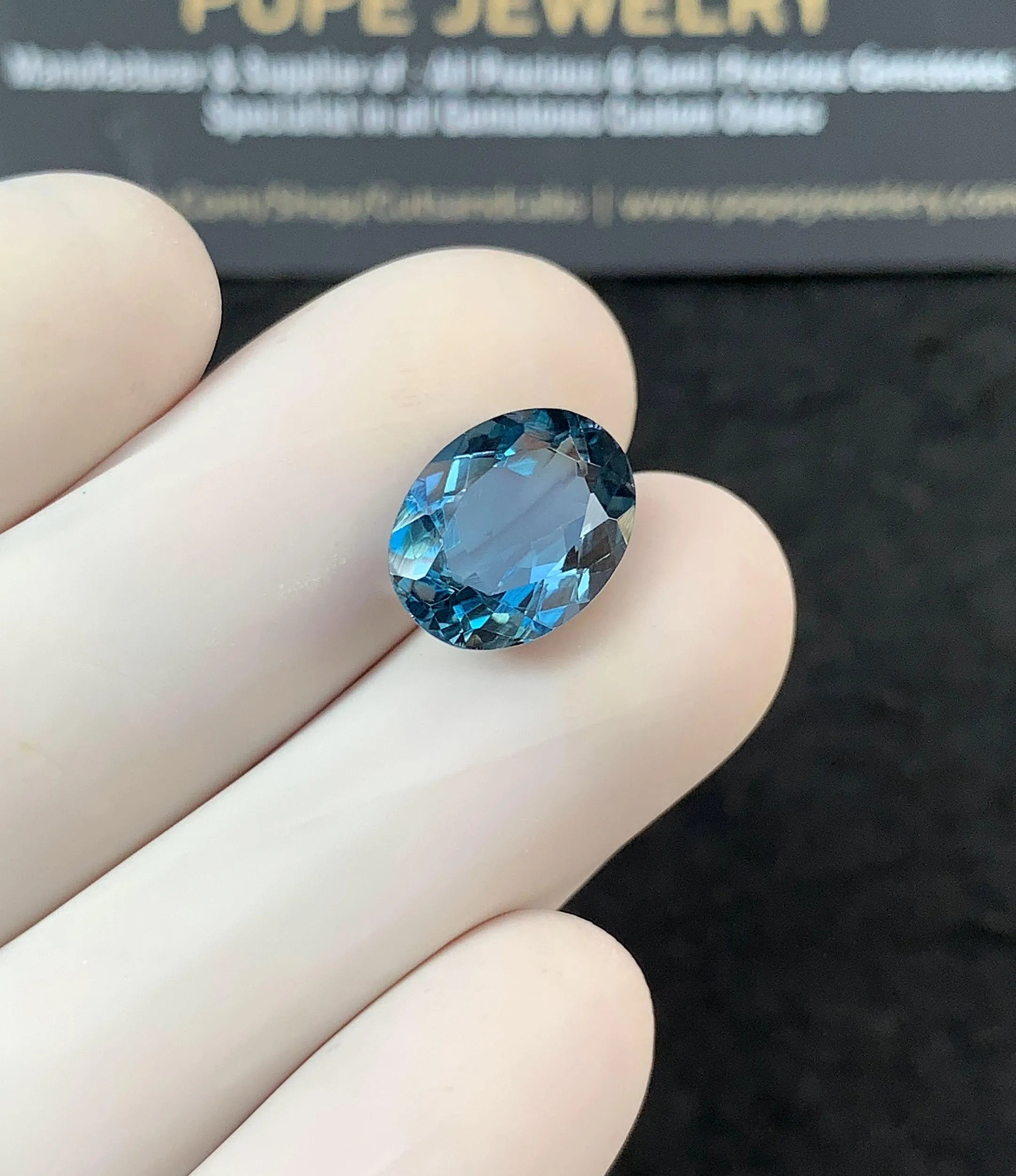 Natural London Blue Topaz Gemstone Faceted Cut Oval Shape Loose Gemstone For Jewelry Making Wholesalegems 12x9x6 MM Size SM25136