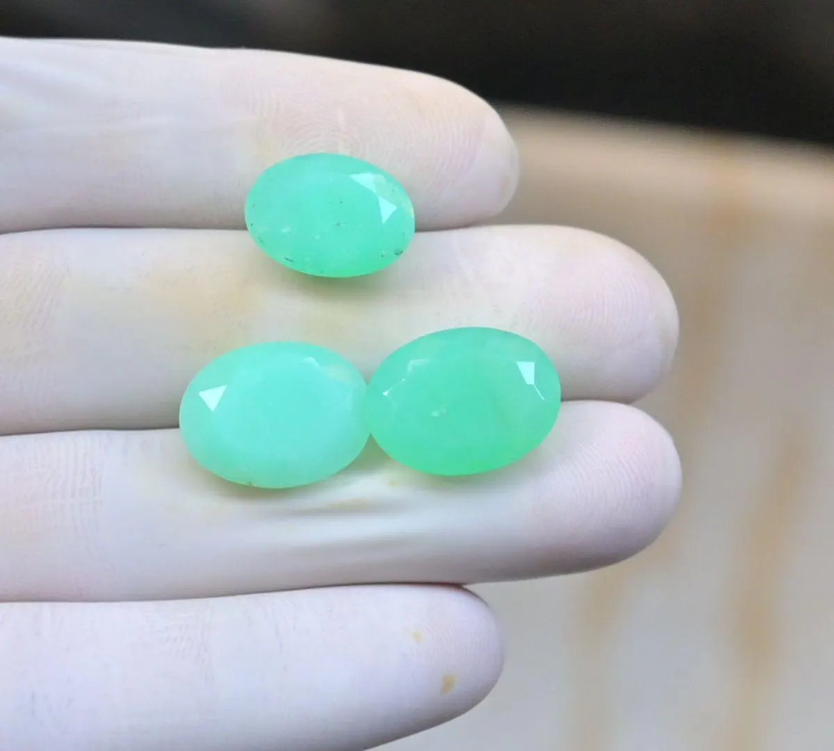 Natural Chrysoprase Gemstone Faceted Cut Oval High Quality Loose Gemstones For Jewelry Making Wholesalegems 14-16 MM Size 3 Pcs SM25921