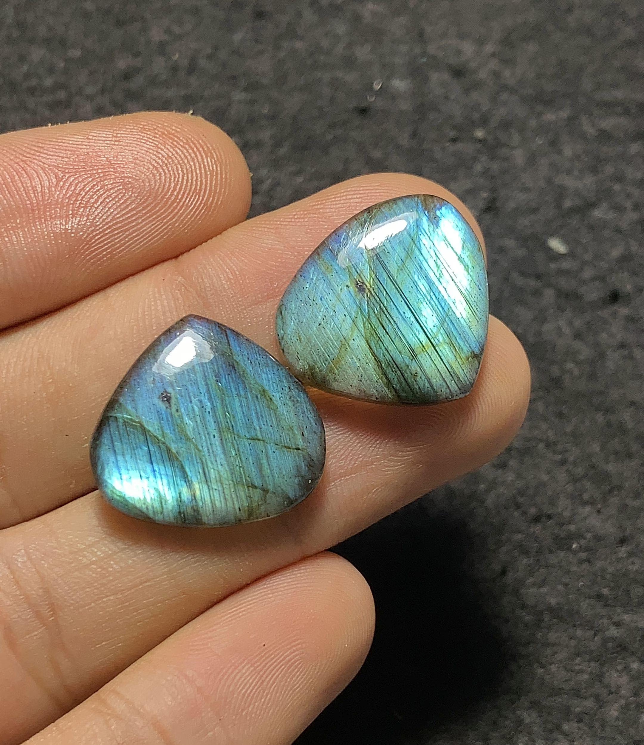Natural Labradorite Gemstone Smooth Heart Shape Cabochon Loose Gemstones For Jewelry Making Wholesalegems 20x18 MM Size 1 Pair SM25702