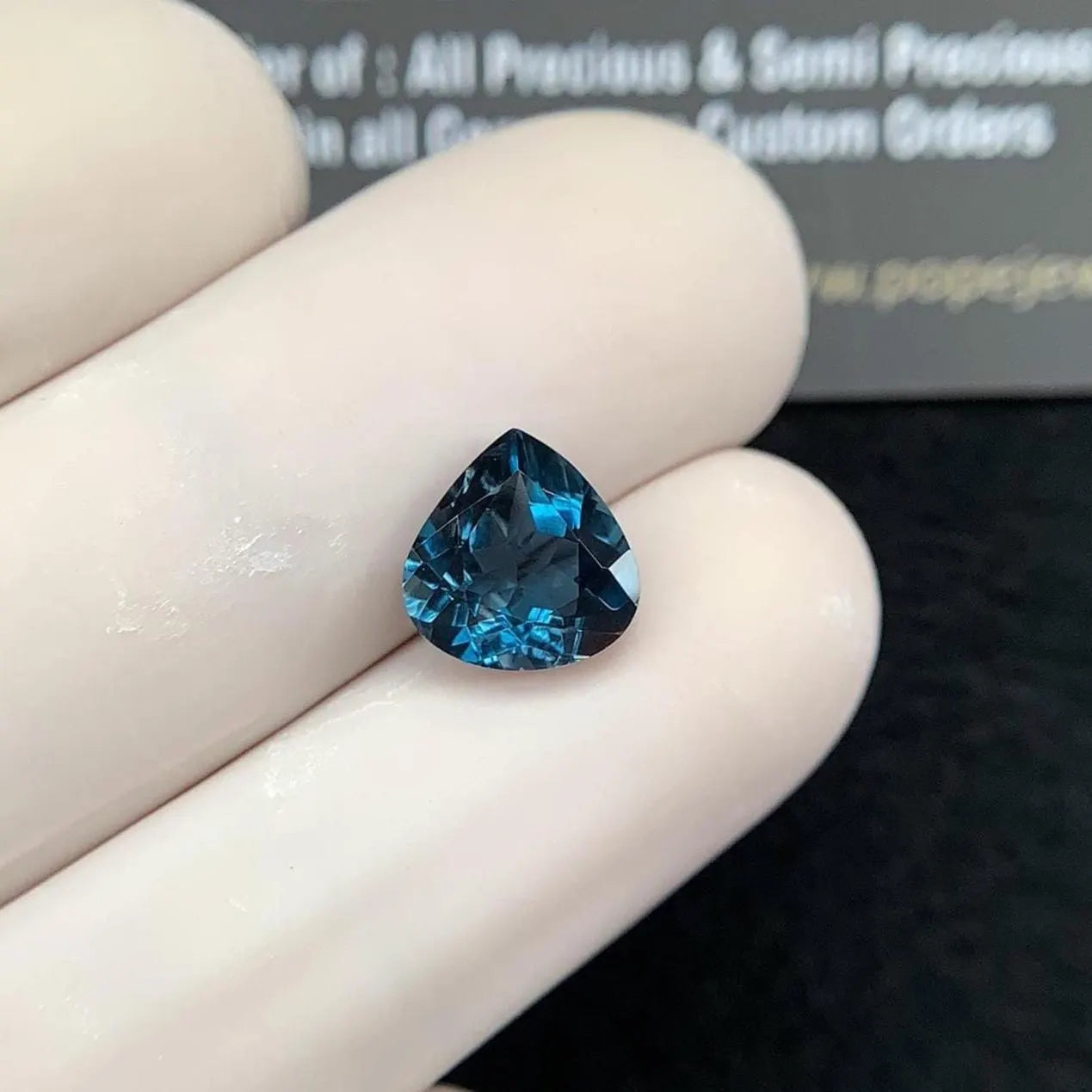Natural London Blue Topaz Gemstone Faceted Cut Heart Shape 9x9x5 MM 1 Pcs High Quality Gemstone Wholesale gems SM24371