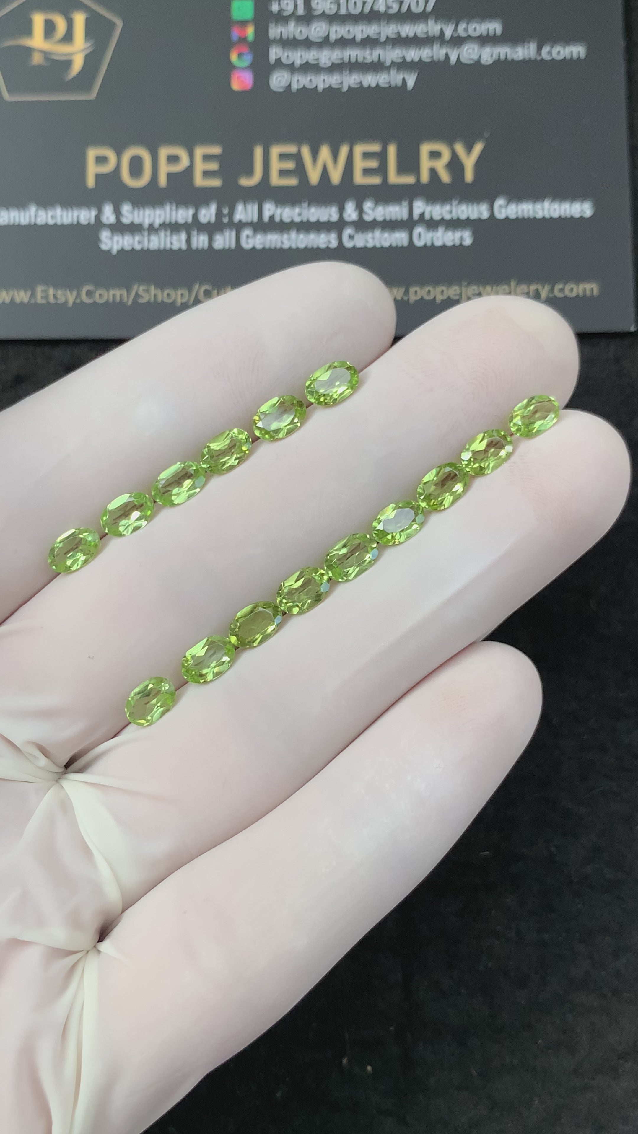 Natural Peridot Gemstone Faceted Cut Oval Shape High Quality Loose Gemstone For Jewelry Making Wholesalegems 6x4 MM Size 15 Pcs SM25341