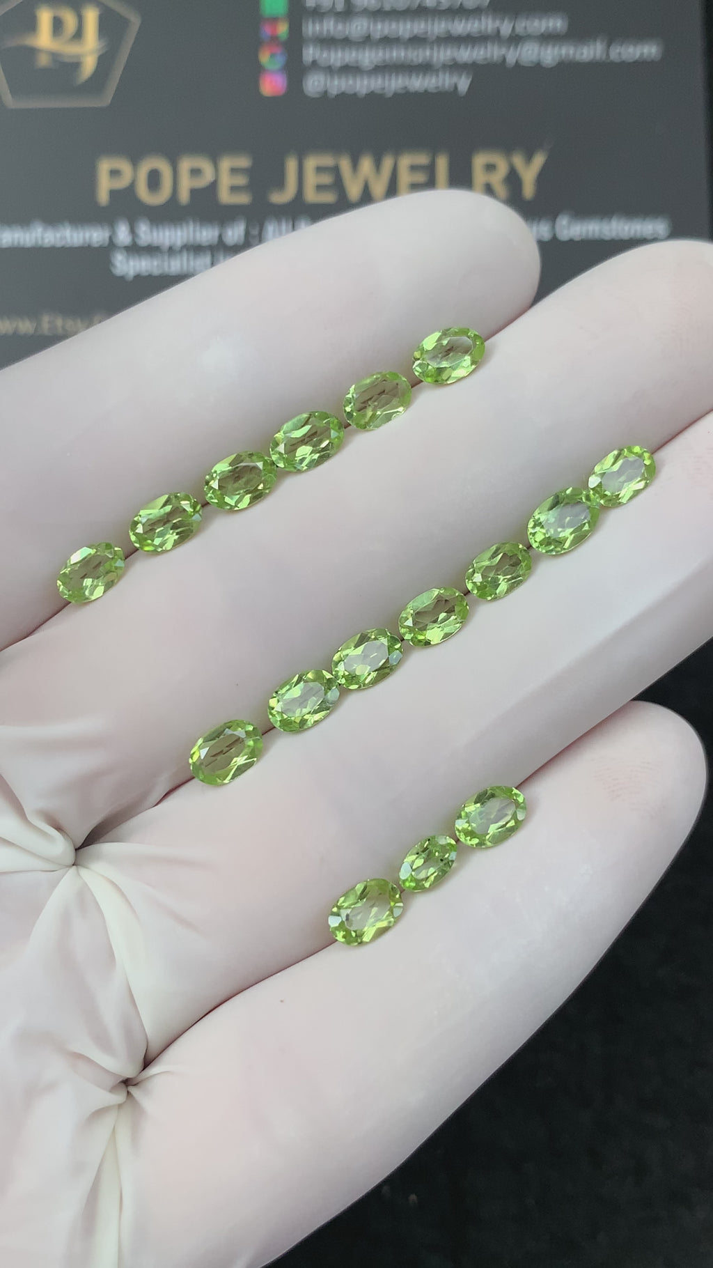 Natural Peridot Gemstone Faceted Cut Oval Shape High Quality Loose Gemstone For Jewelry Making Wholesalegems 6x4 MM Size 16 Pcs SM25343