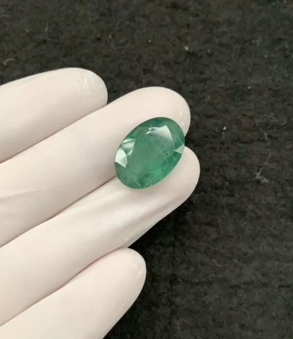 Natural Emerald green Kyanite Gemstone Faceted Cut Oval Shape 18x13x8 MM 1 Pcs Emerald Green Kyanite High Quality Gemstone Wholesale gems SM24134 - Image 2