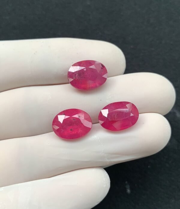 Natural Pink Sapphire Gemstone Faceted Cut Oval Shape High Quality Loose Gemstones For Jewelry Making 13 MM Size 3 Pcs SM24334