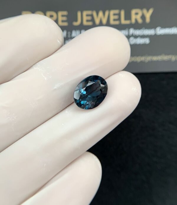 Natural London Blue Topaz Gemstone Faceted Cut Oval Shape High Quality Loose Gemstones For Jewelry Making 11x8x6 MM Size 1 Pcs SM24357