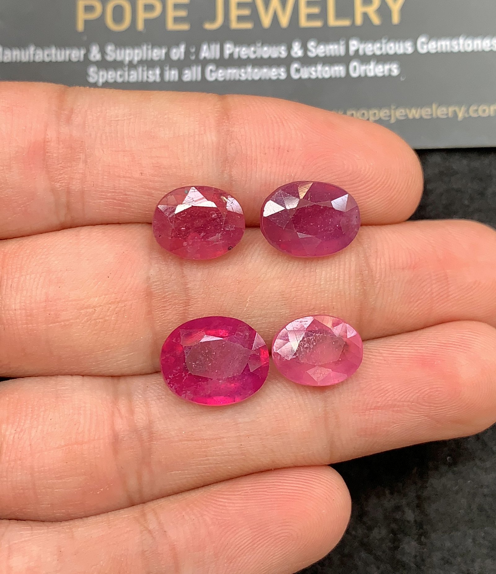 Natural Thailand Pink Sapphire Gemstone Faceted Cut Oval Shape High Quality Loose Gemstones For Jewelry Making 11-13 MM Size 4 Pcs SM24642