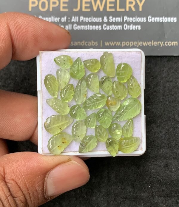 Natural Peridot Gemstone Hand Carved Leaf Shape Cabochon High Quality Loose Gemstones For Jewelry Making 7-11 MM Size 30 Pcs V3101