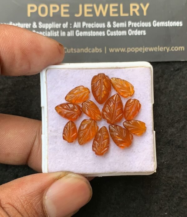 Natural Orange Kyanite Gemstone Hand Carved Leaf Shape Cabochon High Quality Loose Gemstones For Jewelry Making 8-11 MM Size 12 Pcs V3157