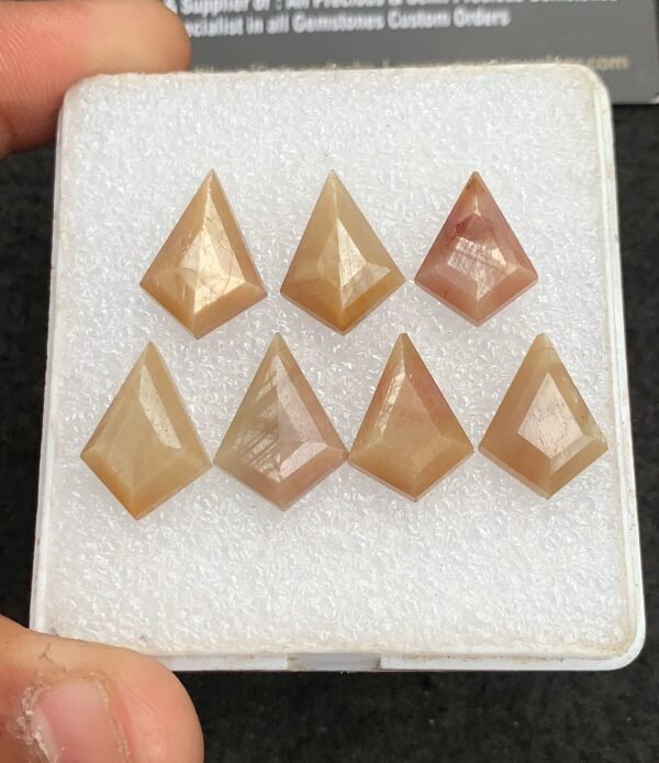 Natural Yellow Silky Sapphire Gemstone Step Cut Fancy Shape Cabochon High Quality Loose Gemstones For Jewelry Making 16-18 MM Size 7 Pcs V4337