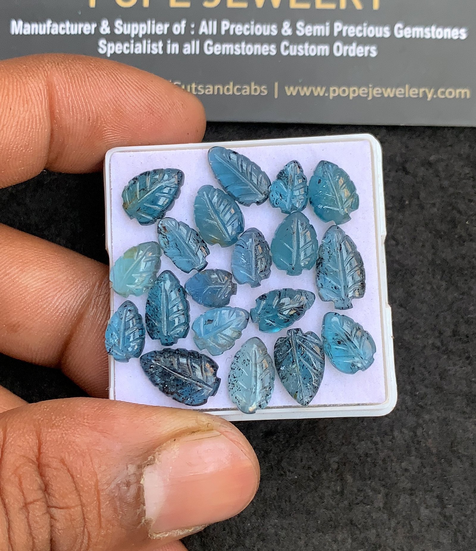 Natural Teal Green Kyanite Gemstone Hand Carved Leaf Shape Cabochon High Quality Loose Gemstones For Jewelry Making 8-12 MM Size 20 Pcs V4396