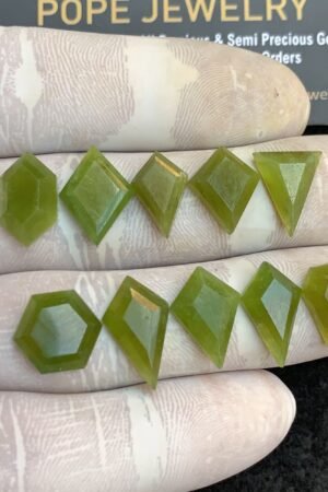 Natural Vesuvianite Gemstone Step Cut Mix Shape Cabochon High Quality Loose Gemstones For Jewelry Making 11-16 MM Size 10 Pcs V4418